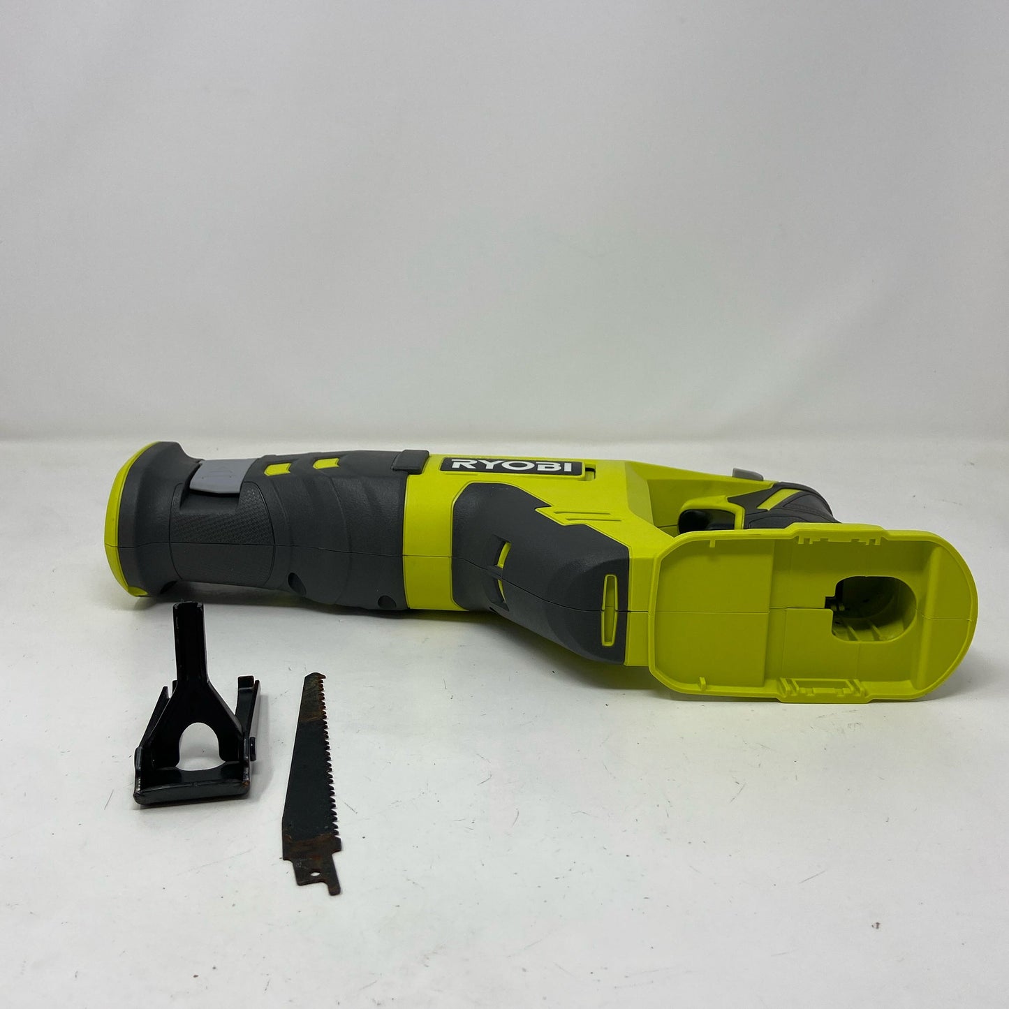 Bottom-UNT418886Y3V