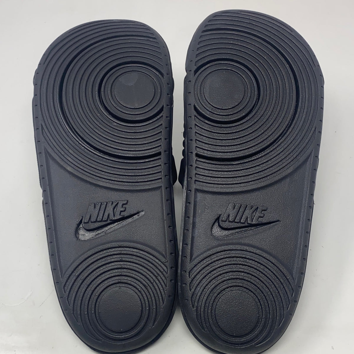 Bottom-UNT8128589JZ