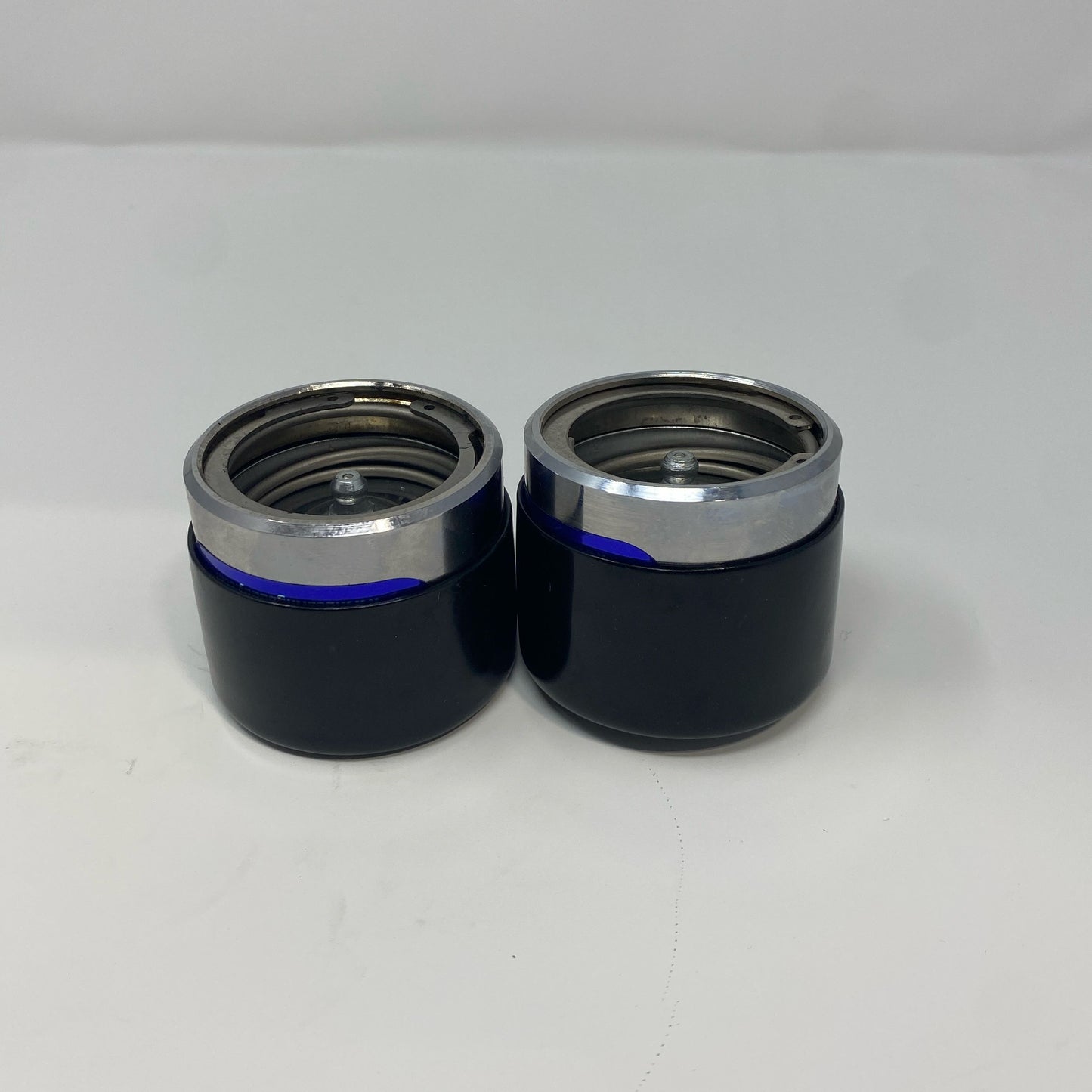 Bottom-LPNNE6Y2WQ2PF