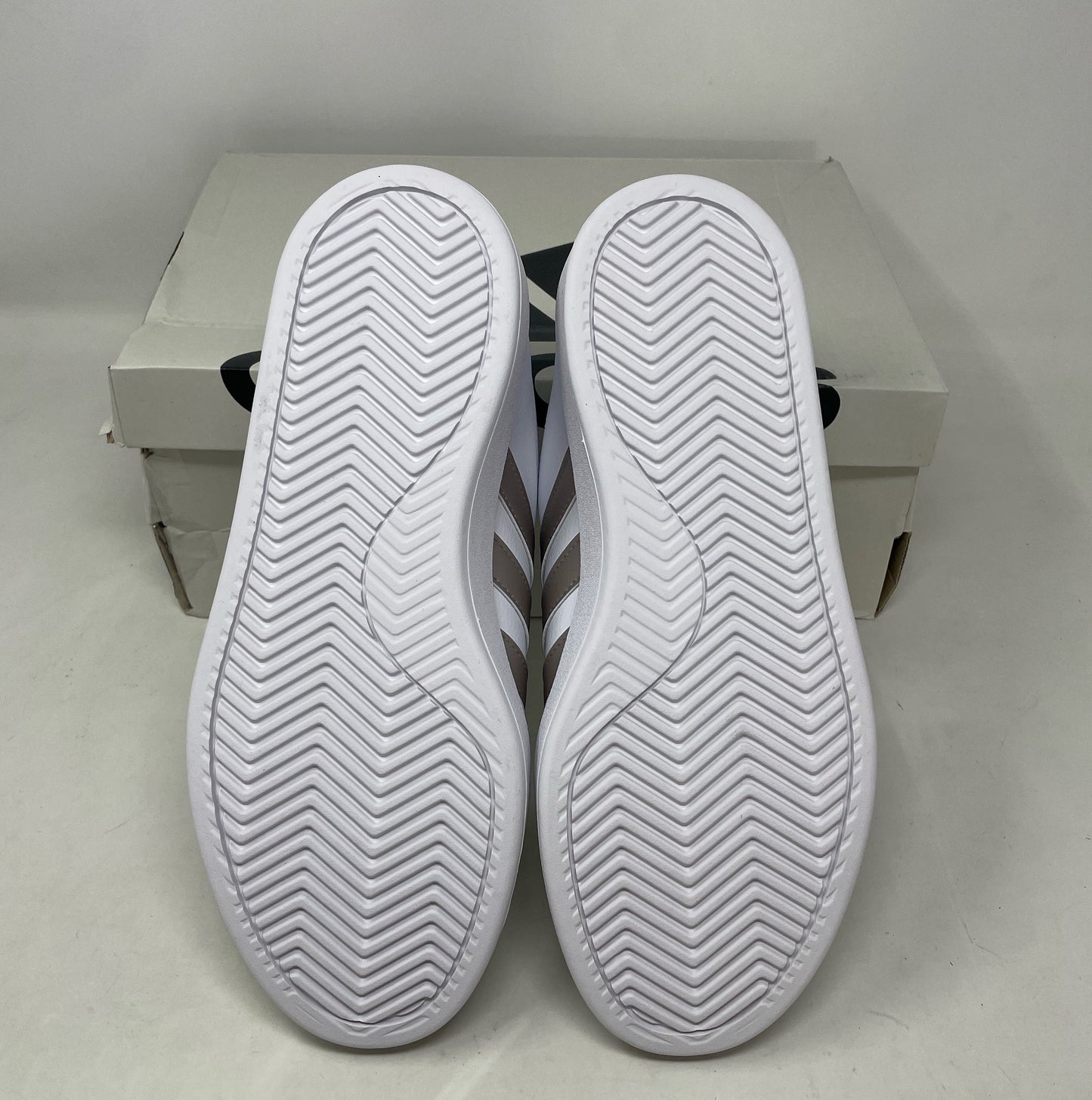 Bottom-UNT831738USNQ