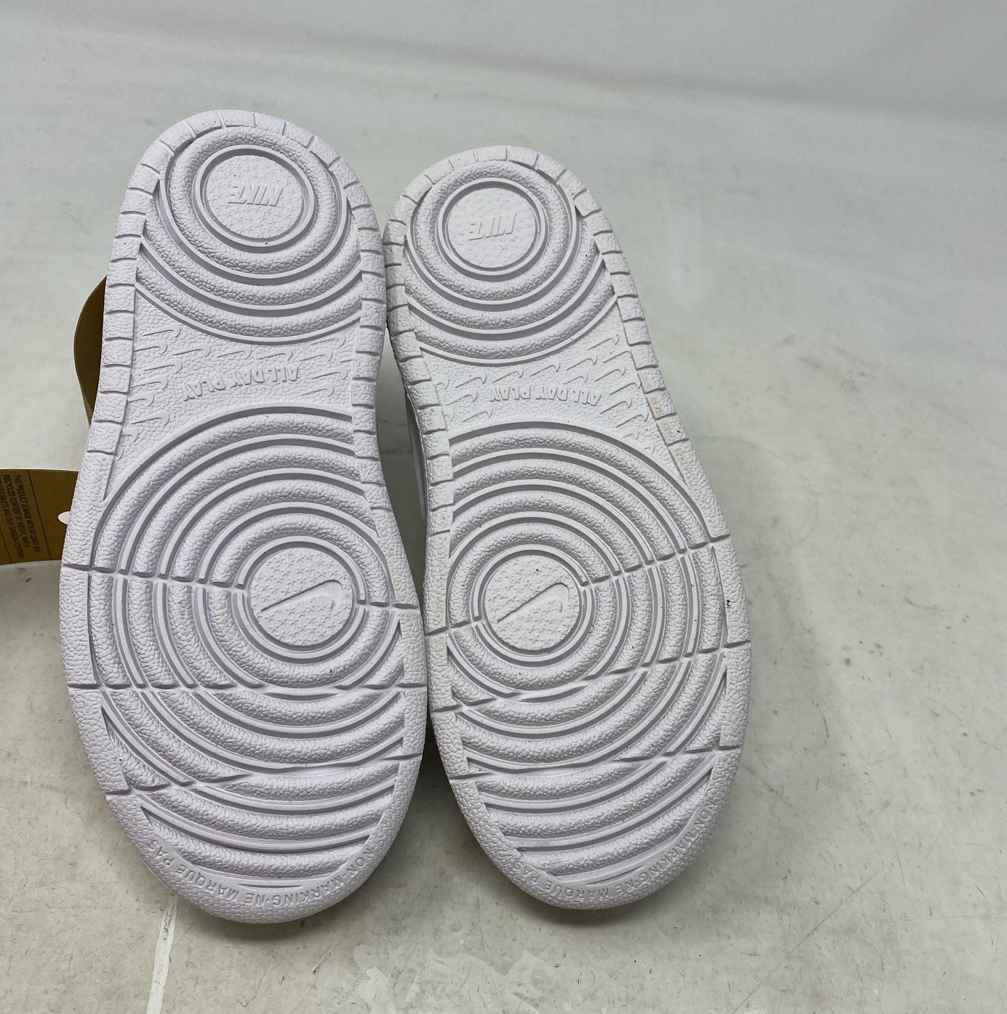 Bottom-UNT157245VAV6