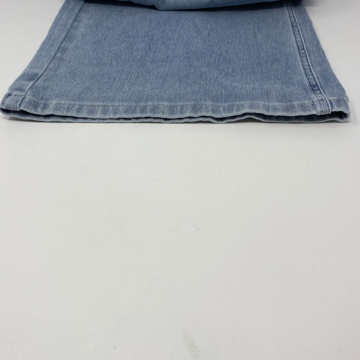Bottom-UNT816261J2X