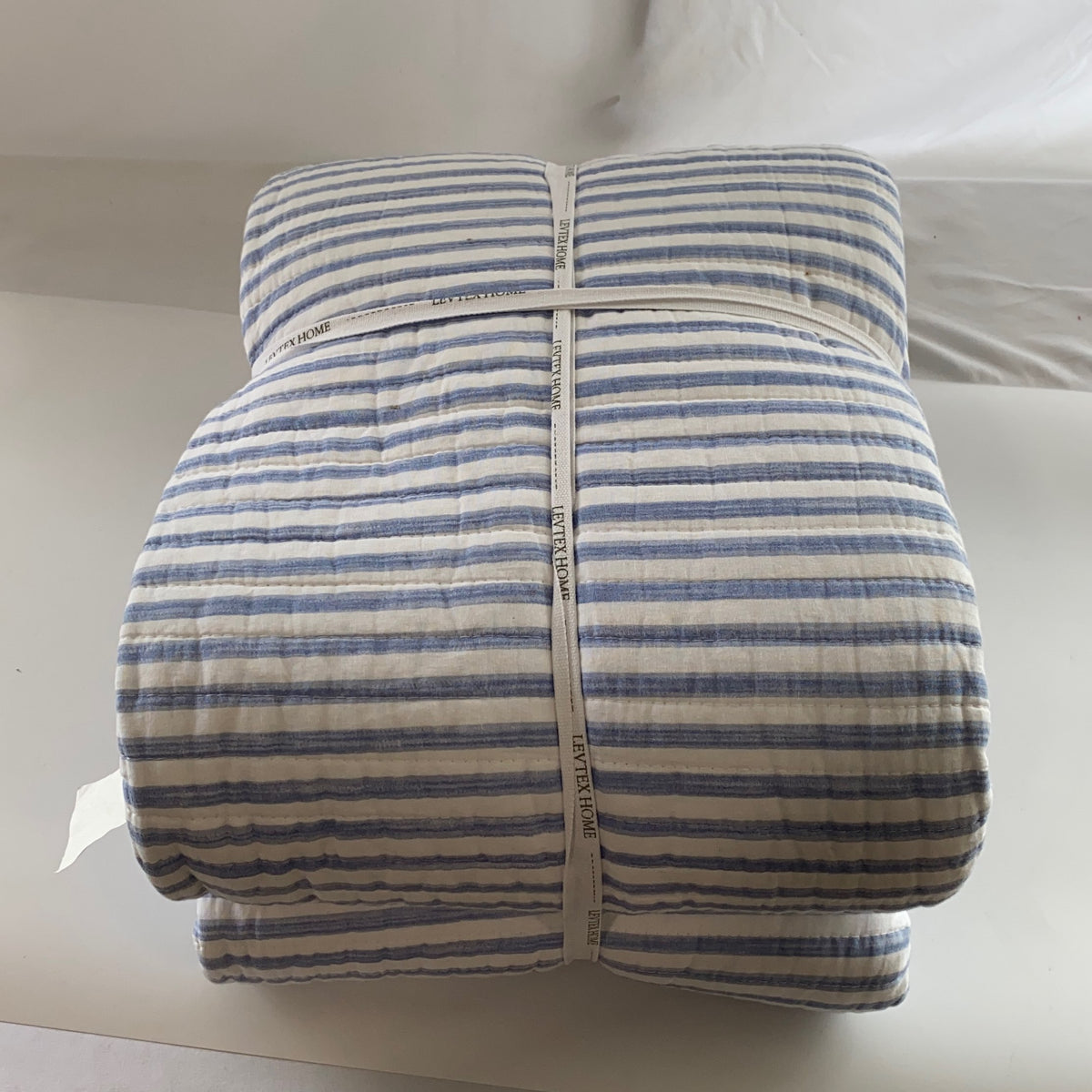 Bottom-UNT535592AIS