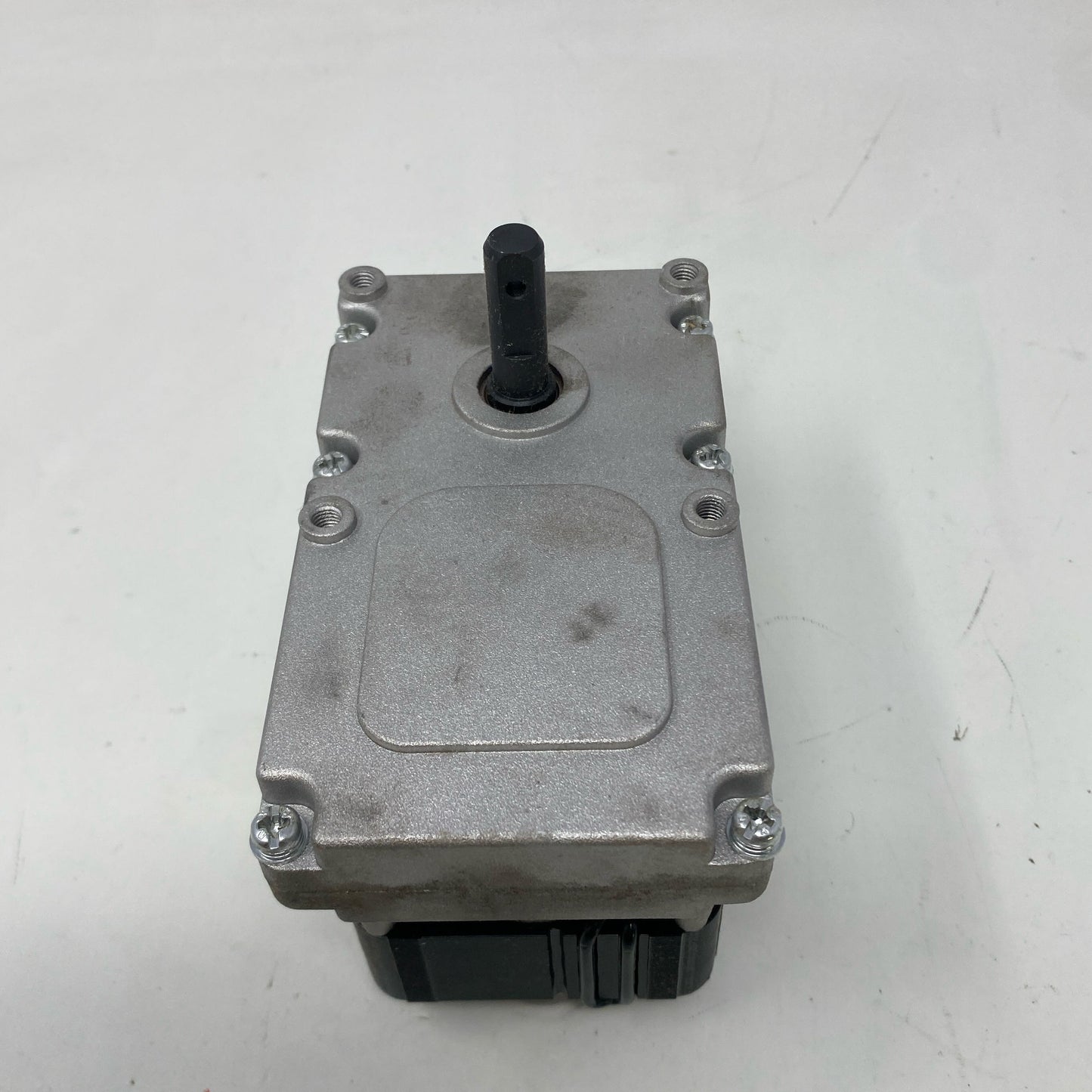 Bottom-UNT5131142GW
