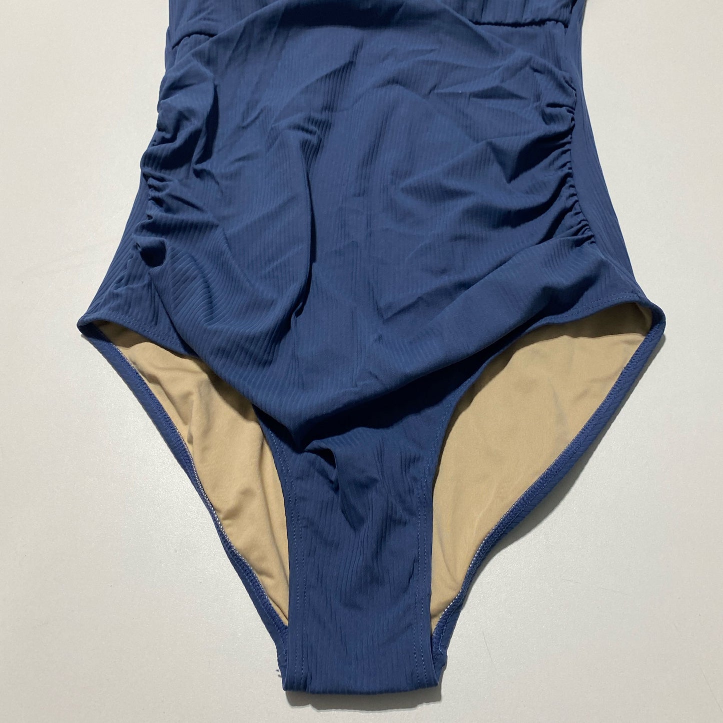 Bottom-UNT1861296VT