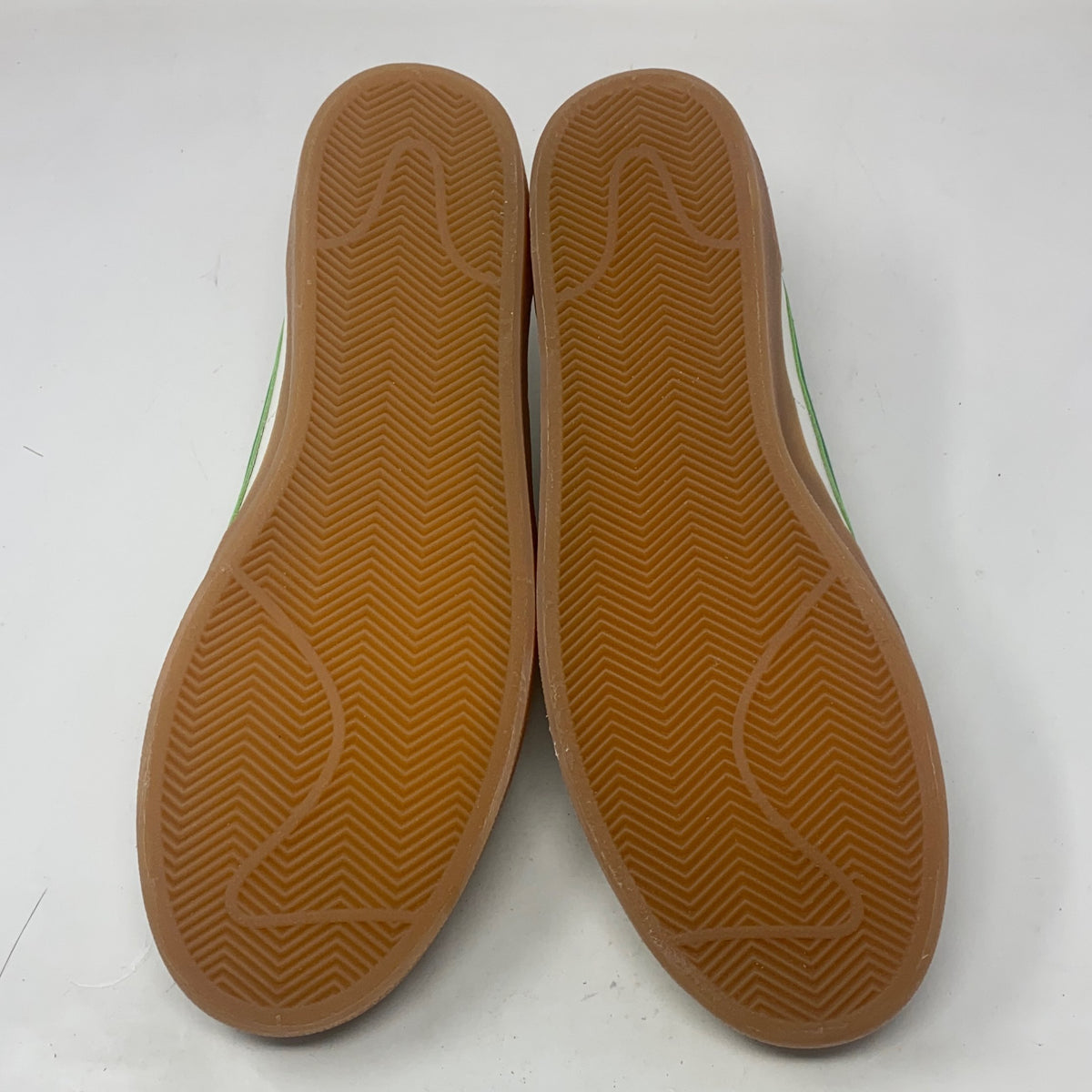 Bottom-UNT468391A3N