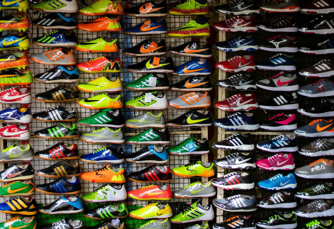 Unturned vs. Nike Outlet and adidas Outlet: Brand Outlets vs. Multi-Brand Deals