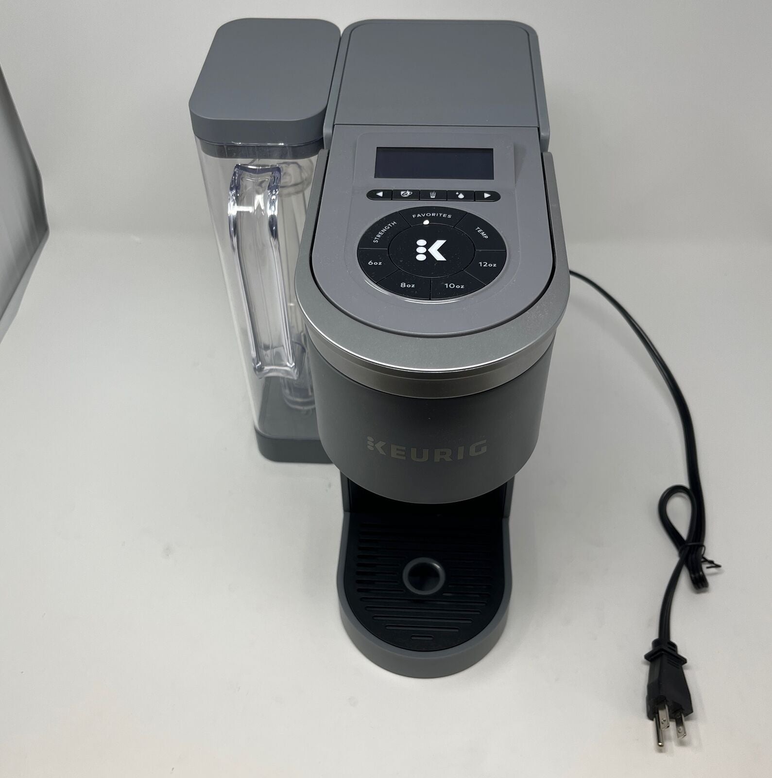 Keurig K-Supreme Single Serve K-Cup Pod Coffee Maker | 4 Brew Sz | Grey | Used