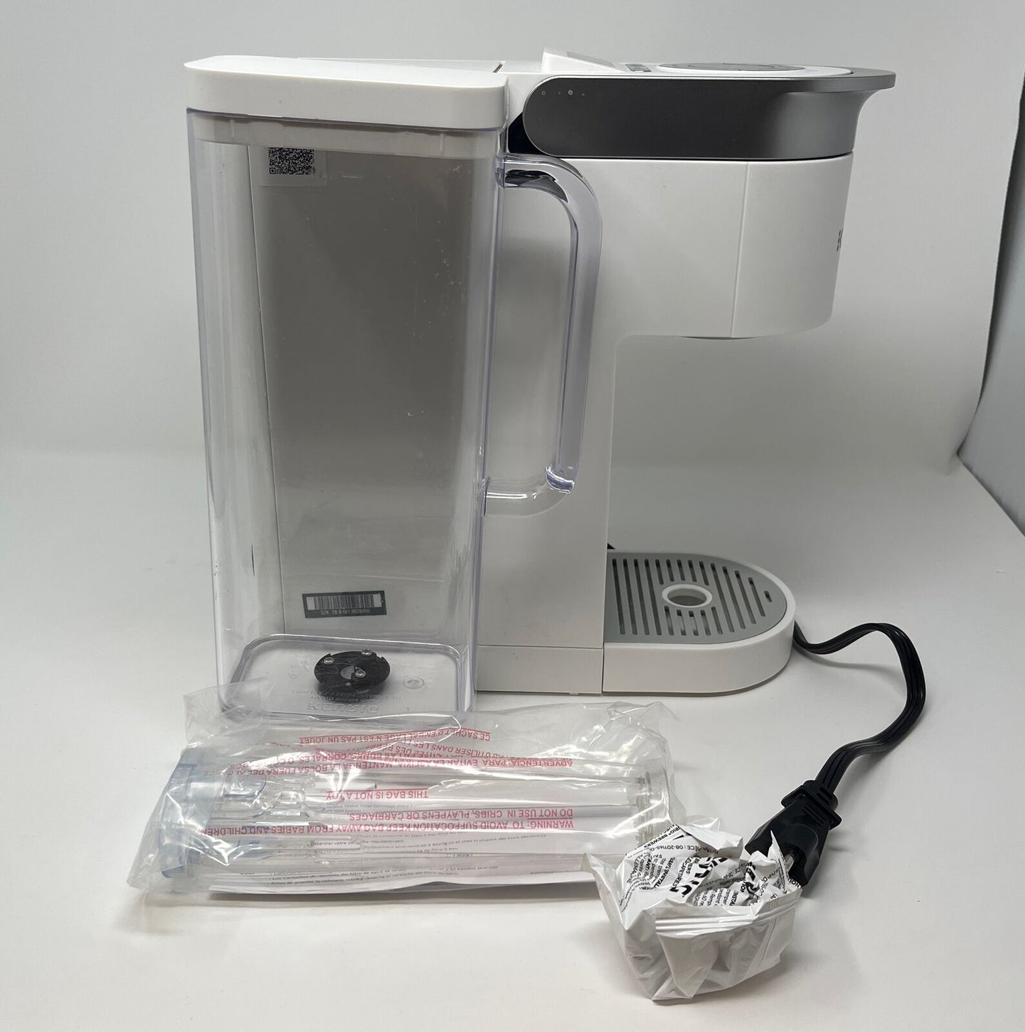 Keurig K-Supreme Smart Single Serve Coffee Maker 4 Brew Sizes - White - Used