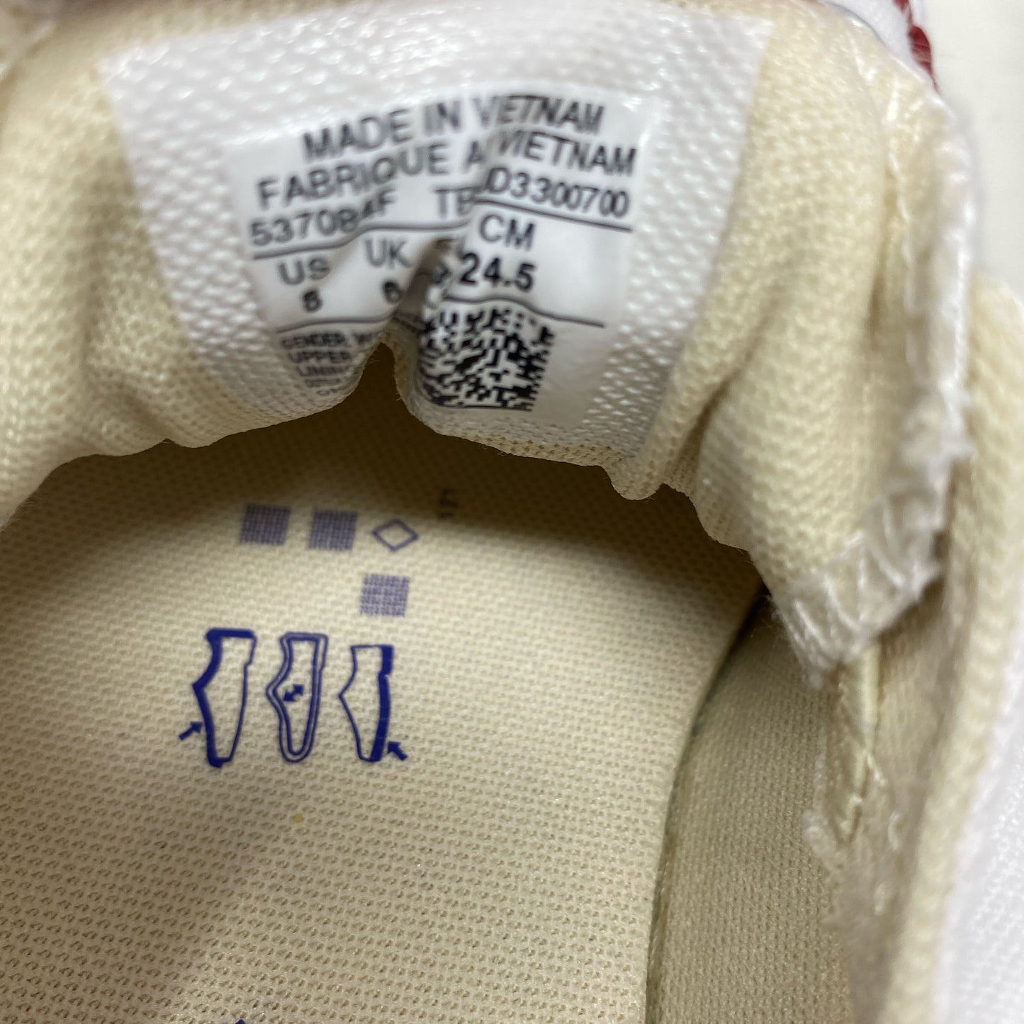 Serial #/Tag-UNT0695385GR