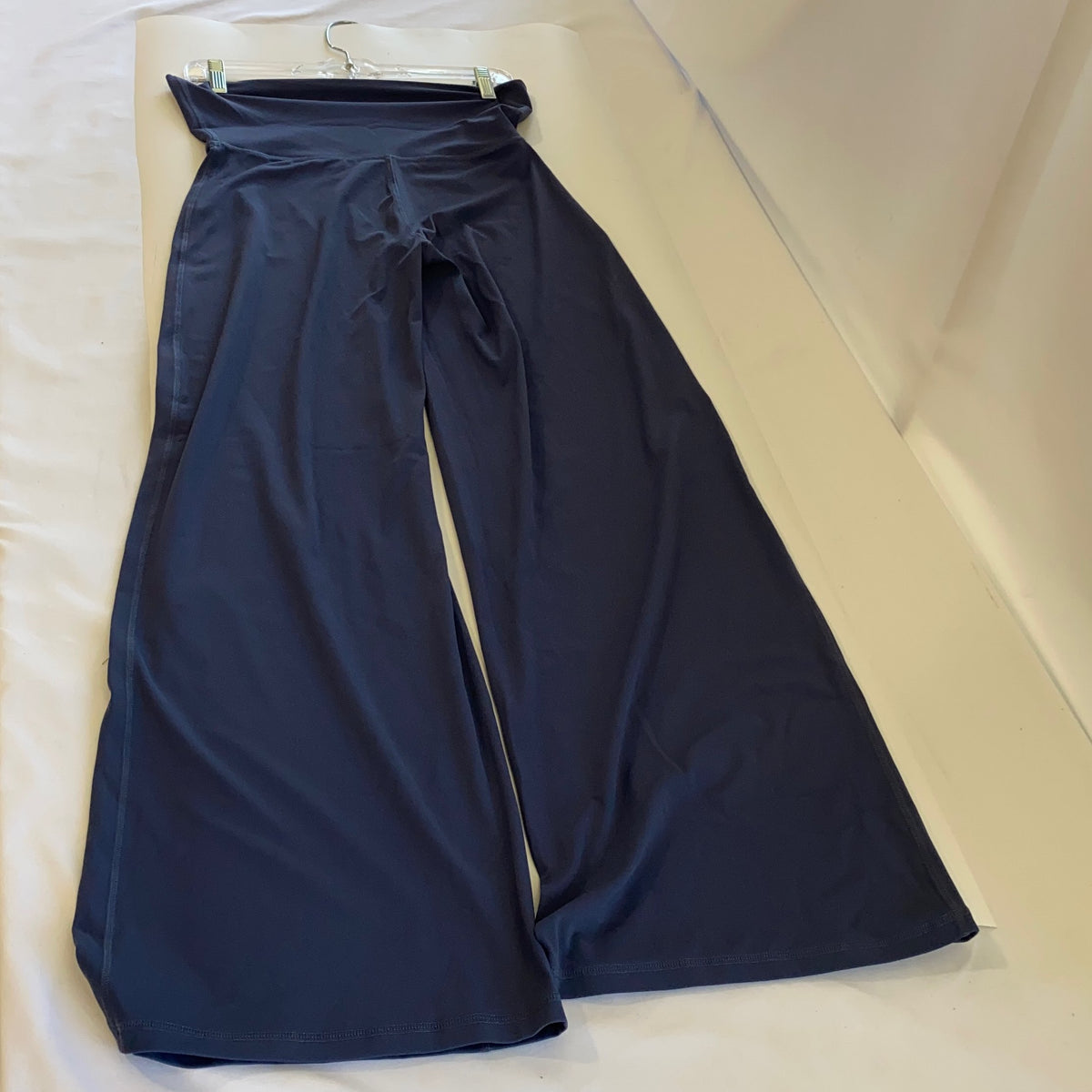 Bottom-UNT3046789BU