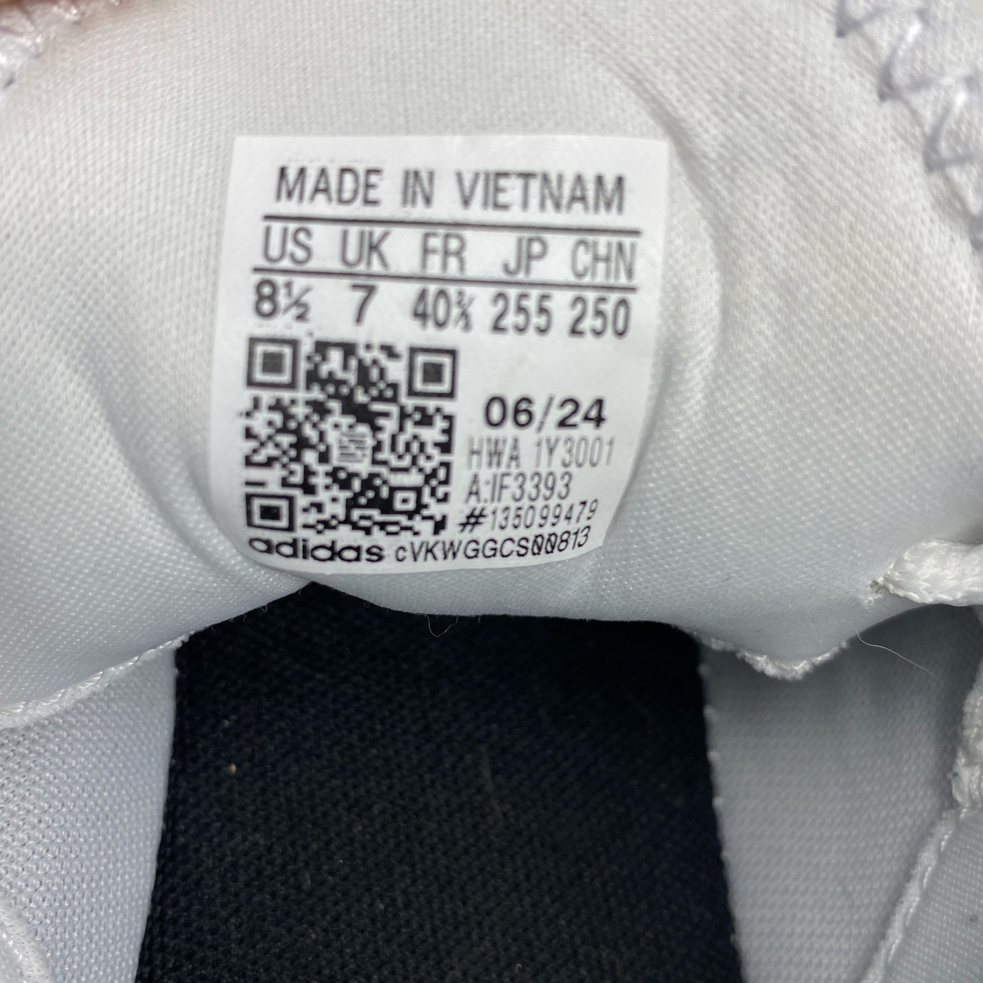 Serial #/Tag-UNT806658691