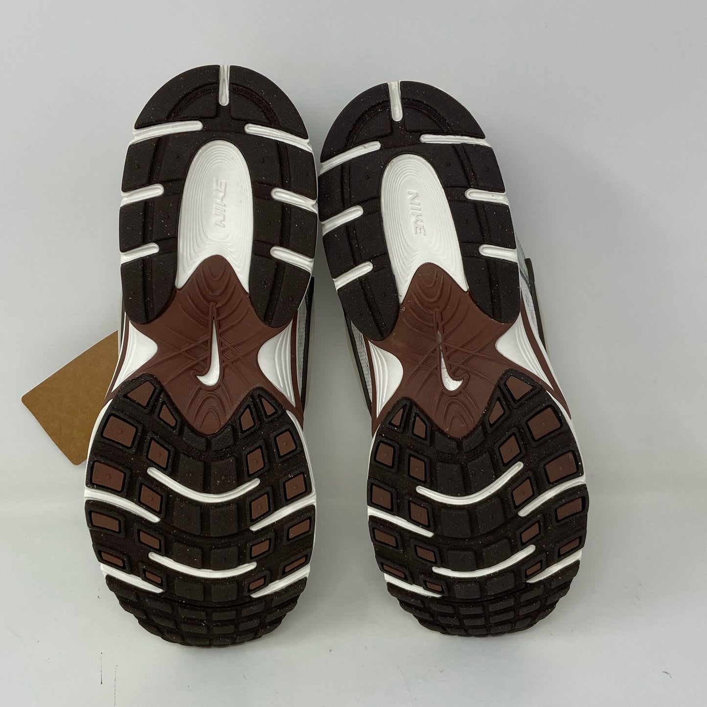 Bottom-UNT682726R8V