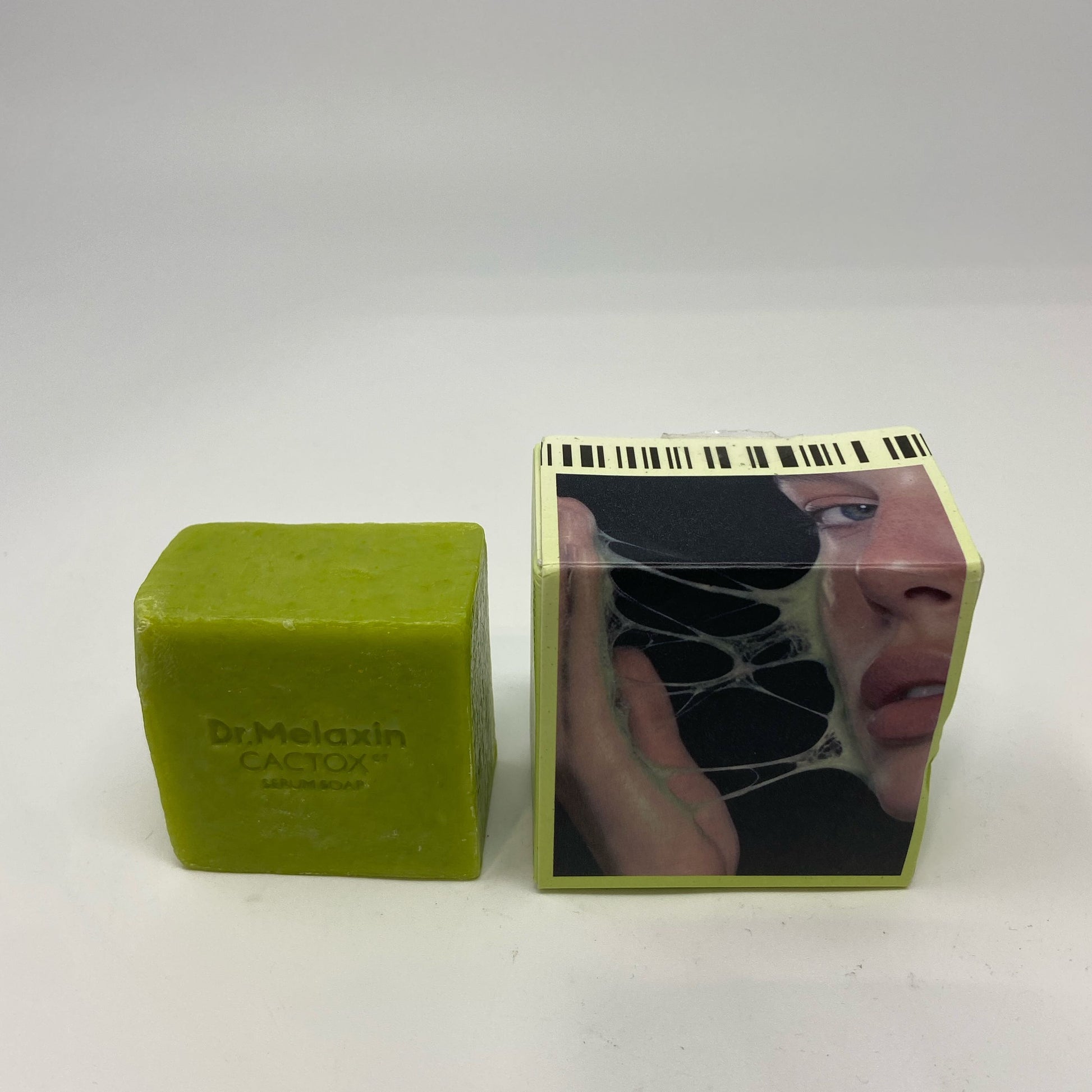 Front-UNT967478CXD