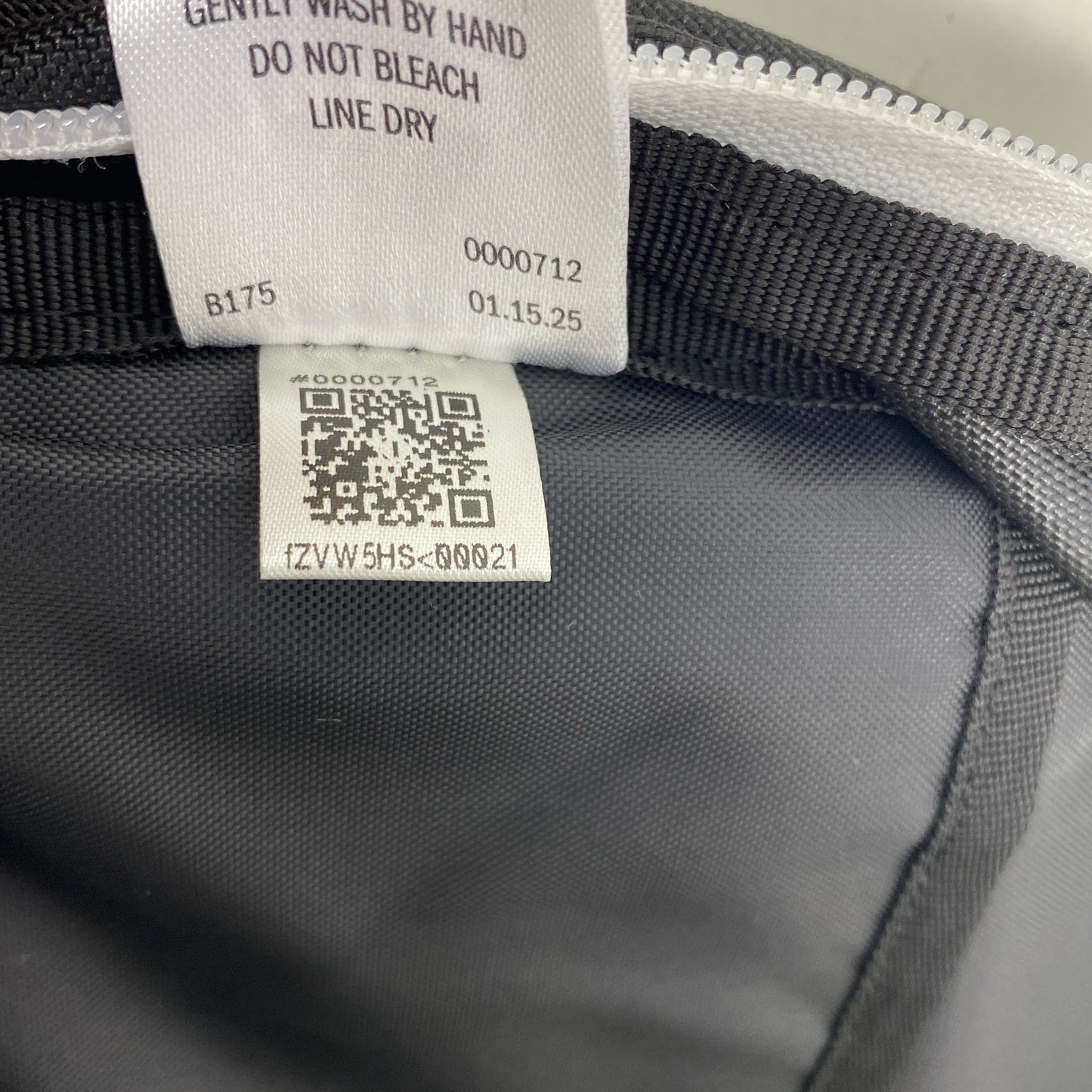 Serial #/Tag-UNT5676969QA