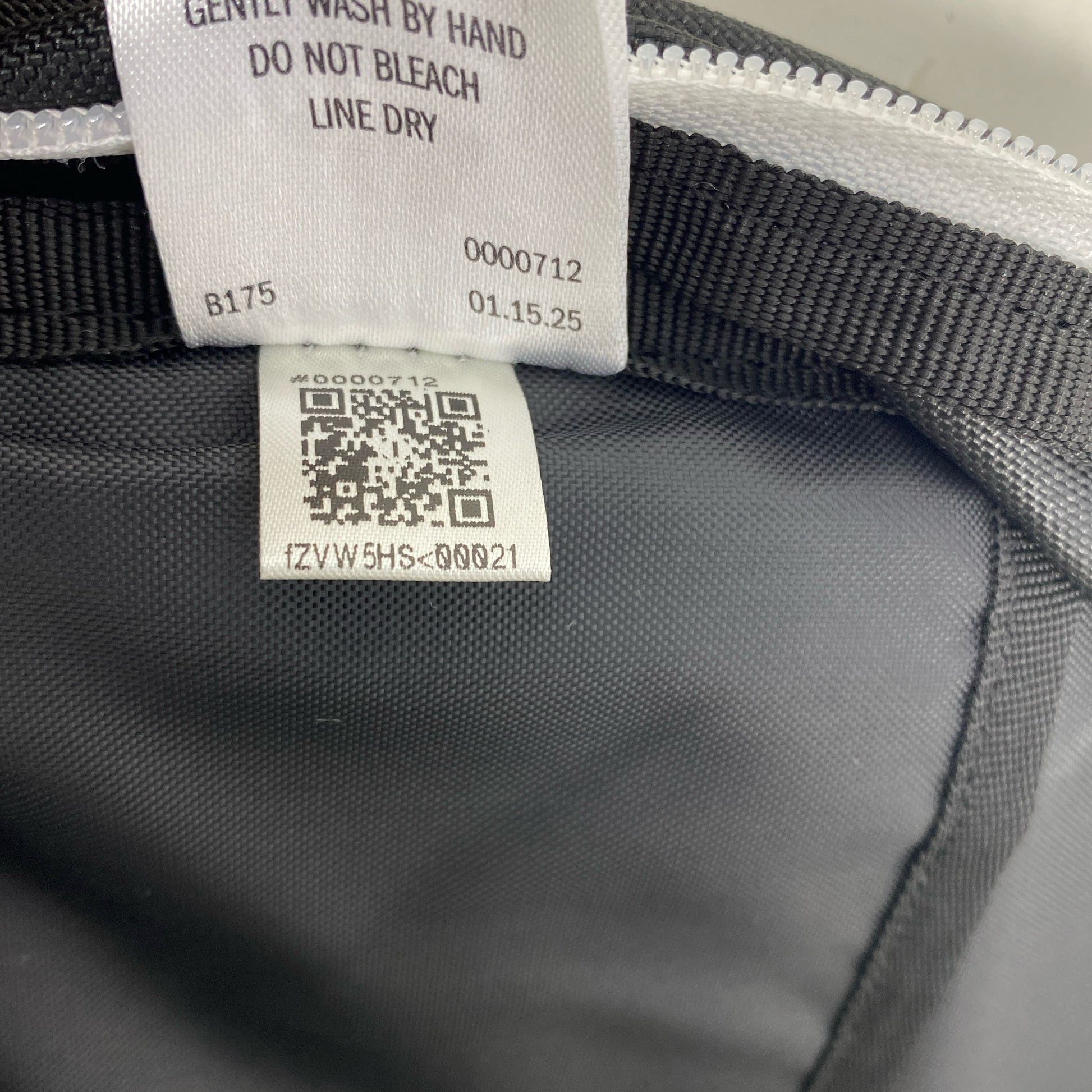 Serial #/Tag-UNT5676969QA