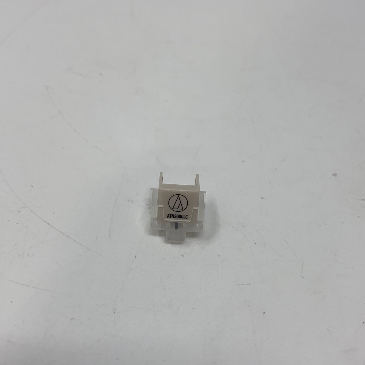 Front-UNT470232VO3