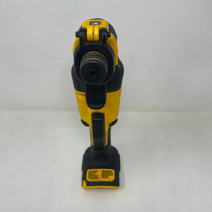 Right-UNT3952002Z3