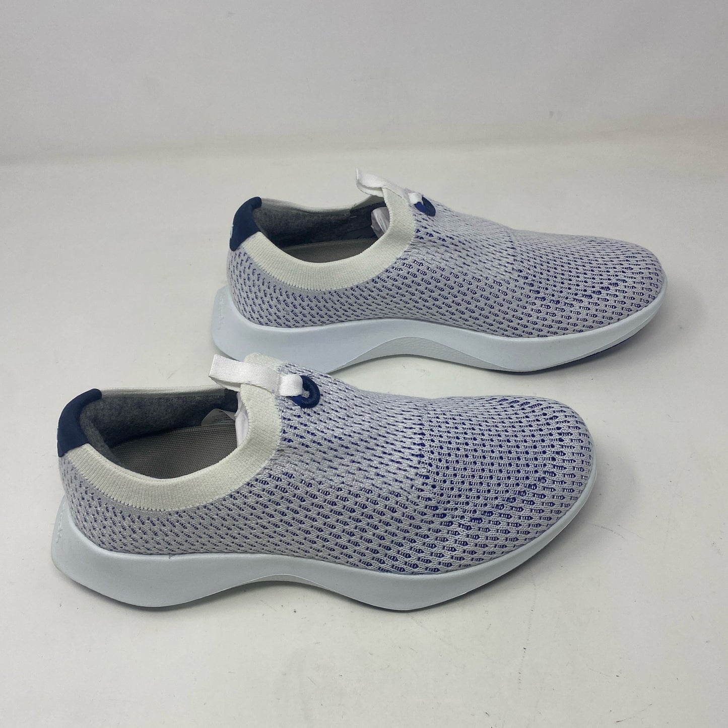 Front-LPNT084155916