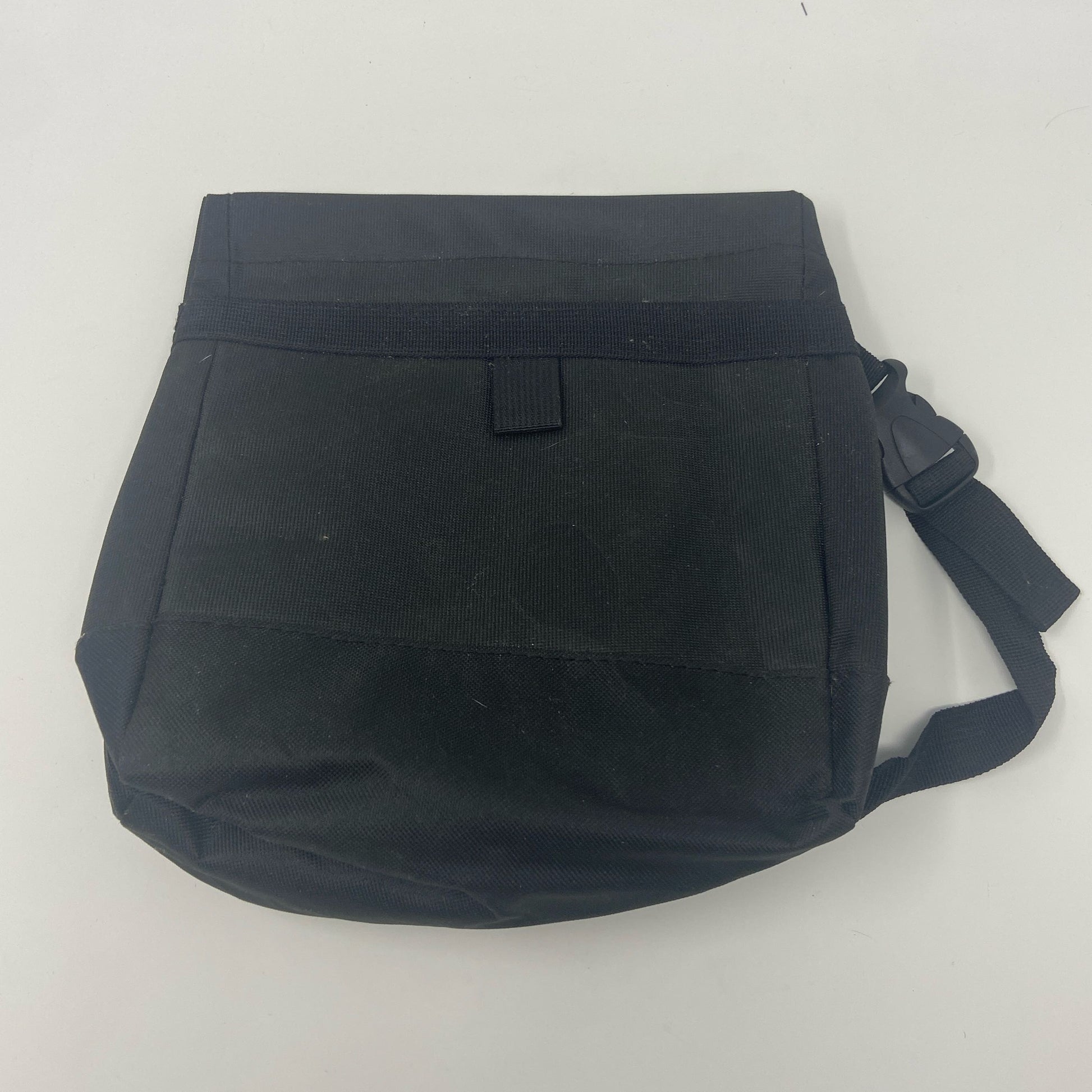 Front-UNT019016F63