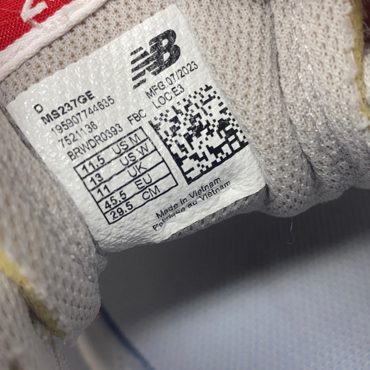 Serial #/Tag-UNT827647WGJ