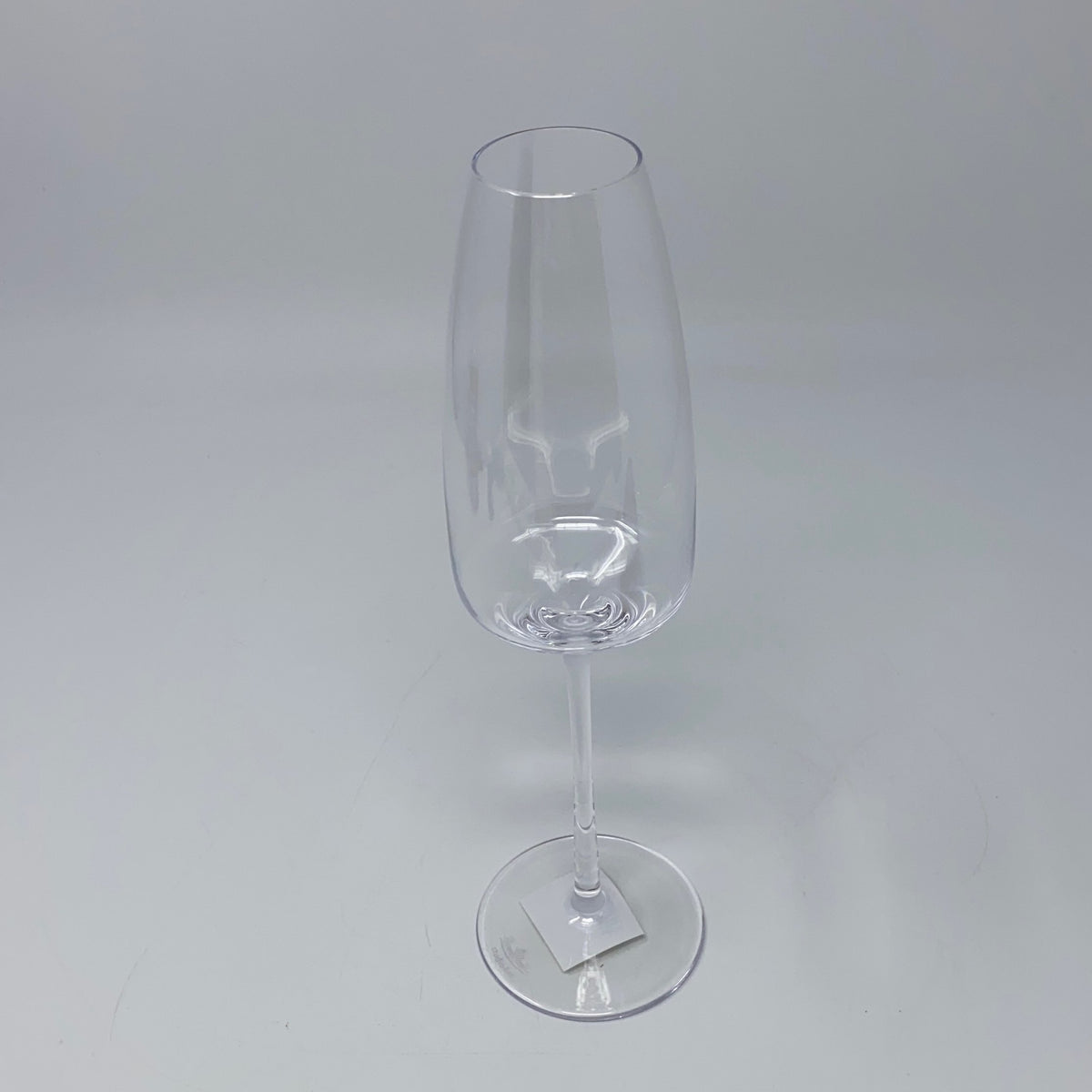 Left-UNT961205CNX8