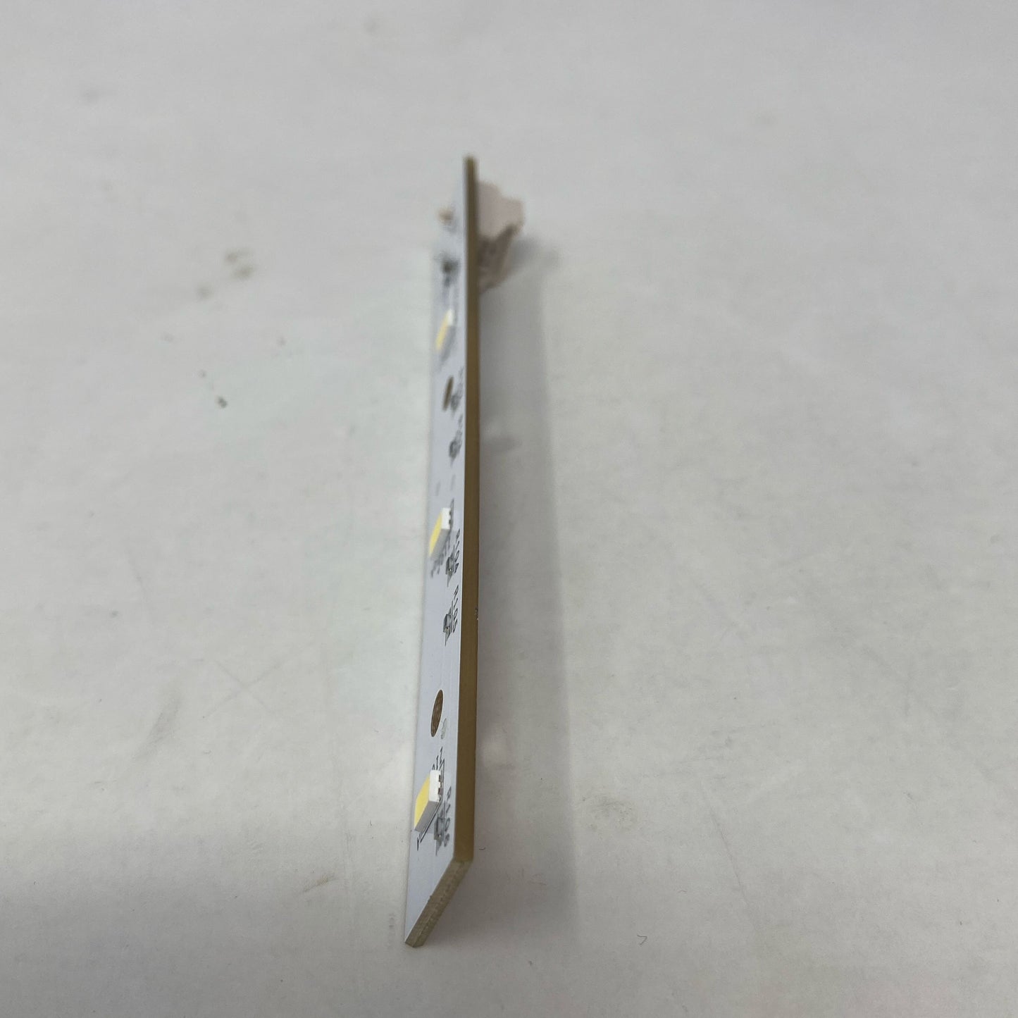 Left-LPNRRJE1271013