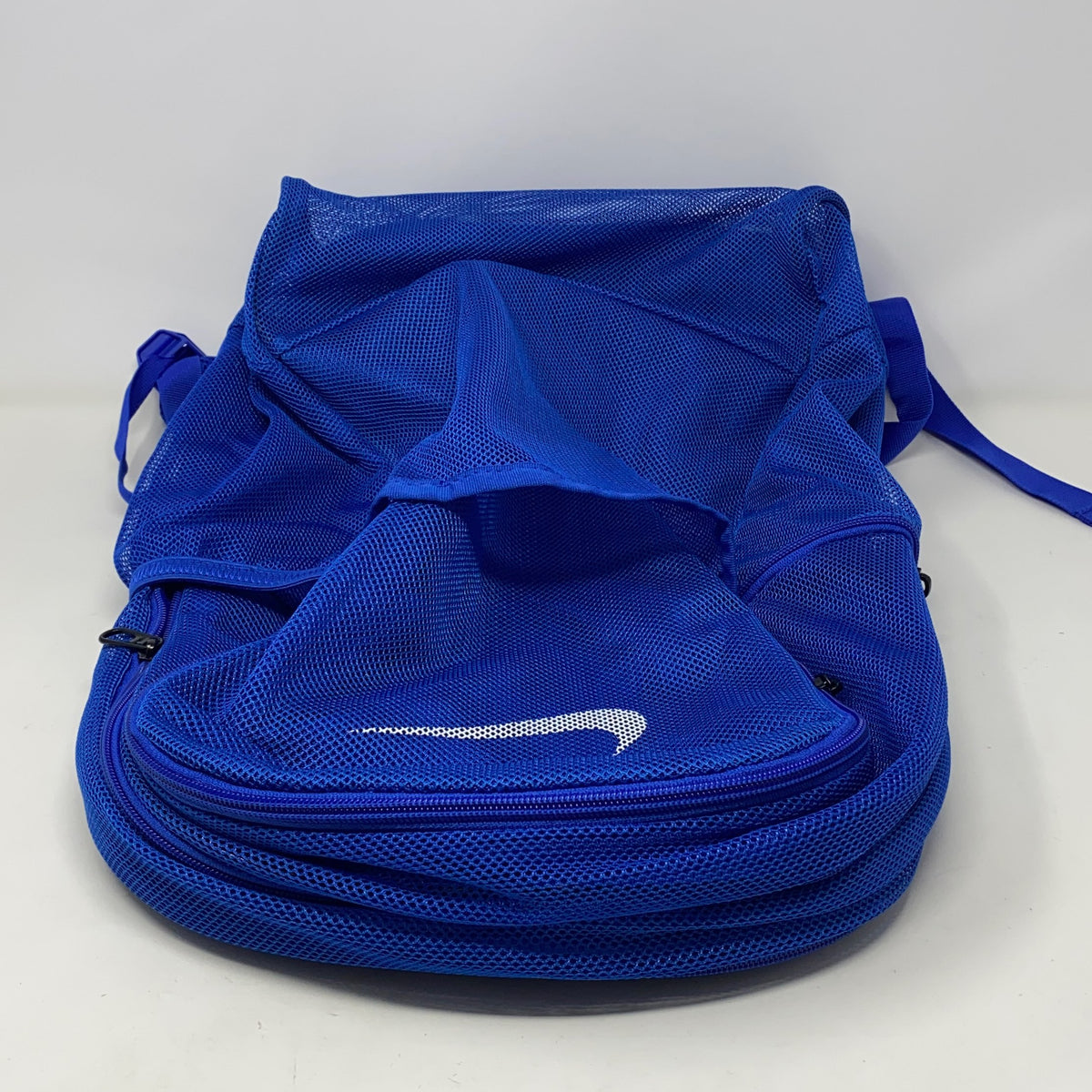 Back-LPNNG6BYQVMWT