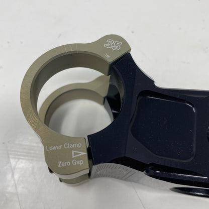 Serial #/Tag-UNT989712K40