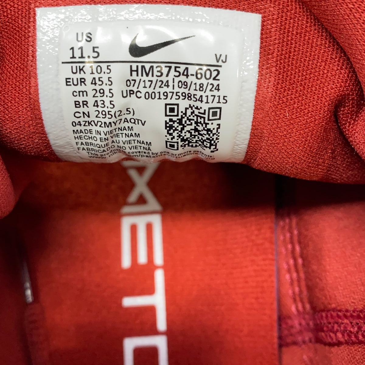 Serial #/Tag-UNT562577Y3V