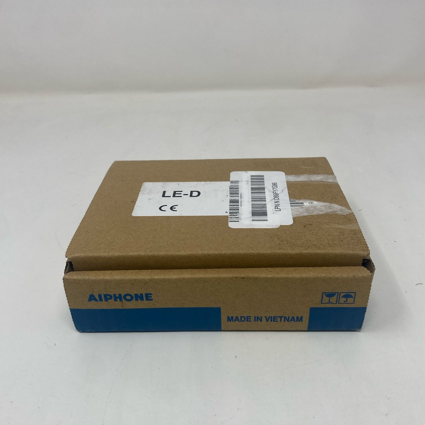 Front-LPNND69FY7G86