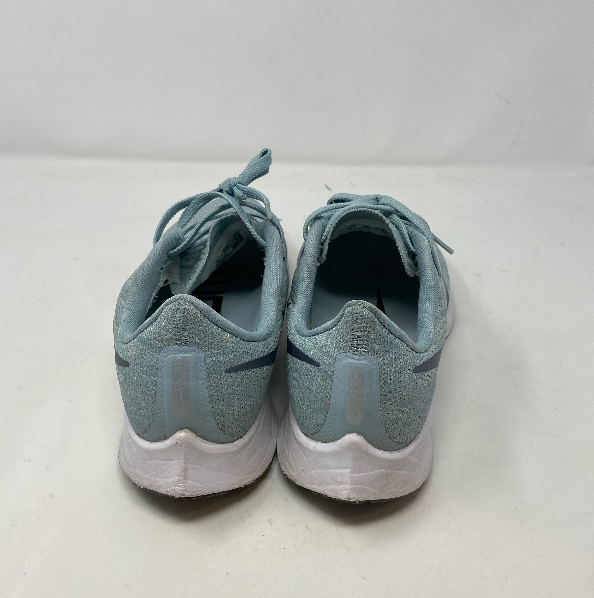 Right-LPNRREJ2522478