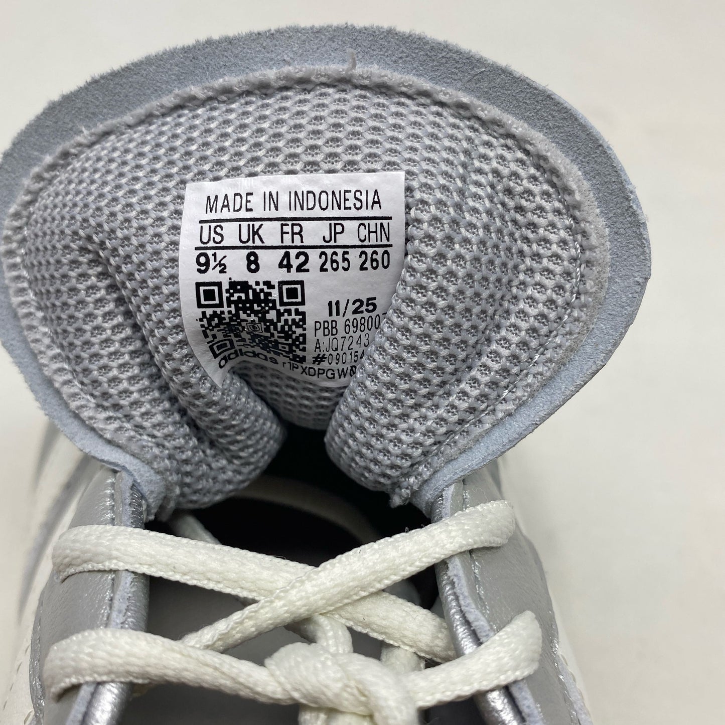 Serial #/Tag-UNT773890V0M