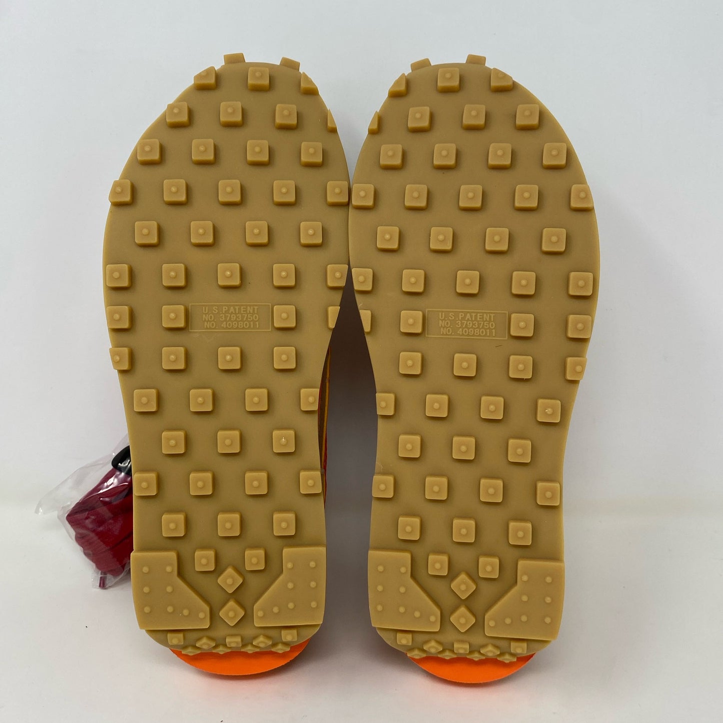 Bottom-UNT687767LJM