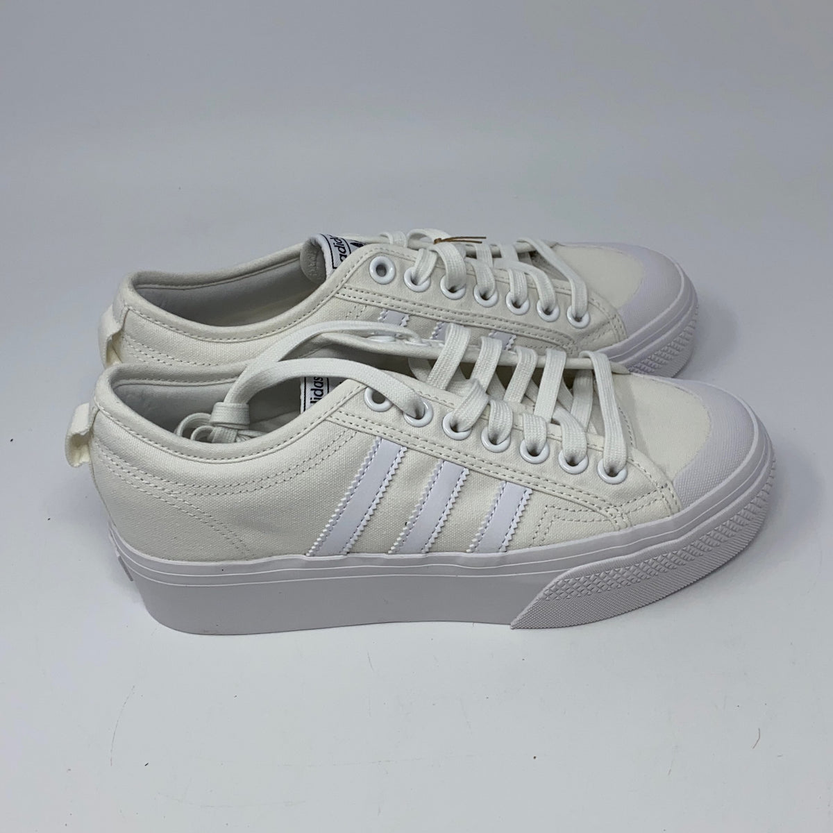Front-UNT863787FV4