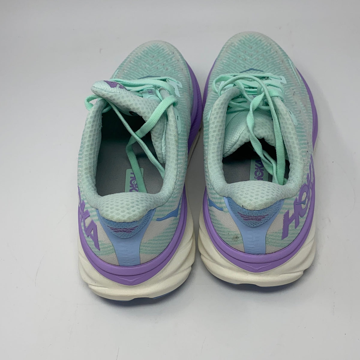 Right-UNT870911B60