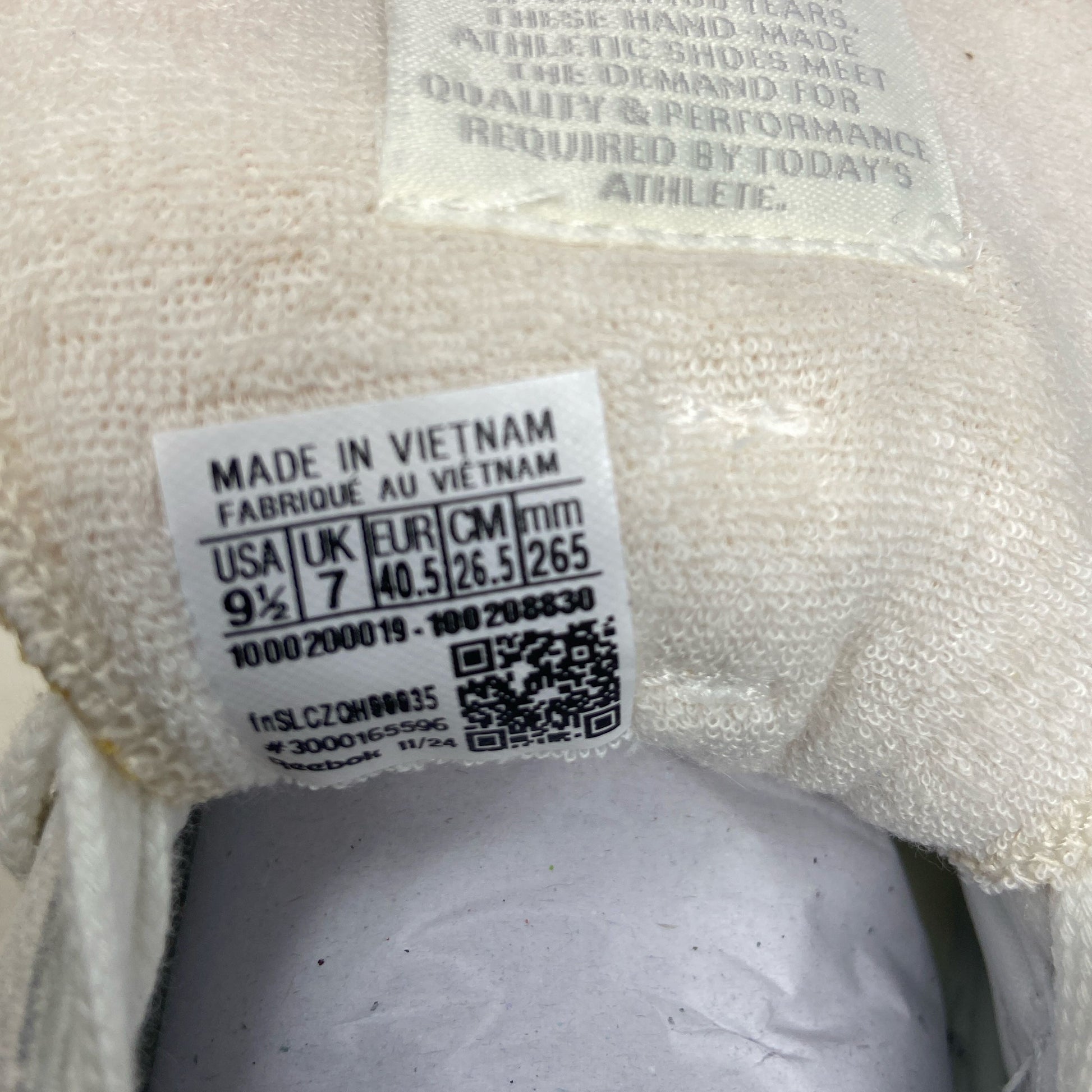 Serial #/Tag-UNT77933724S
