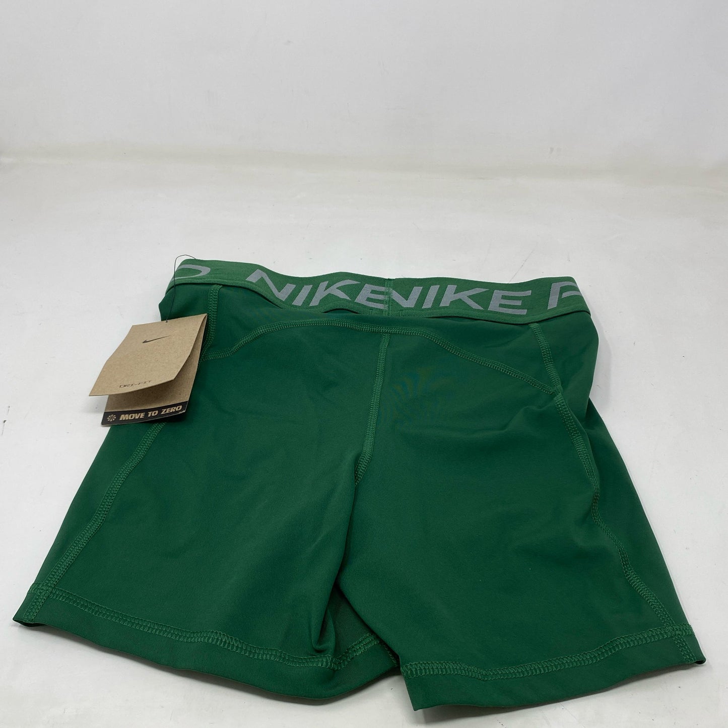 Back-LPNAC579330633
