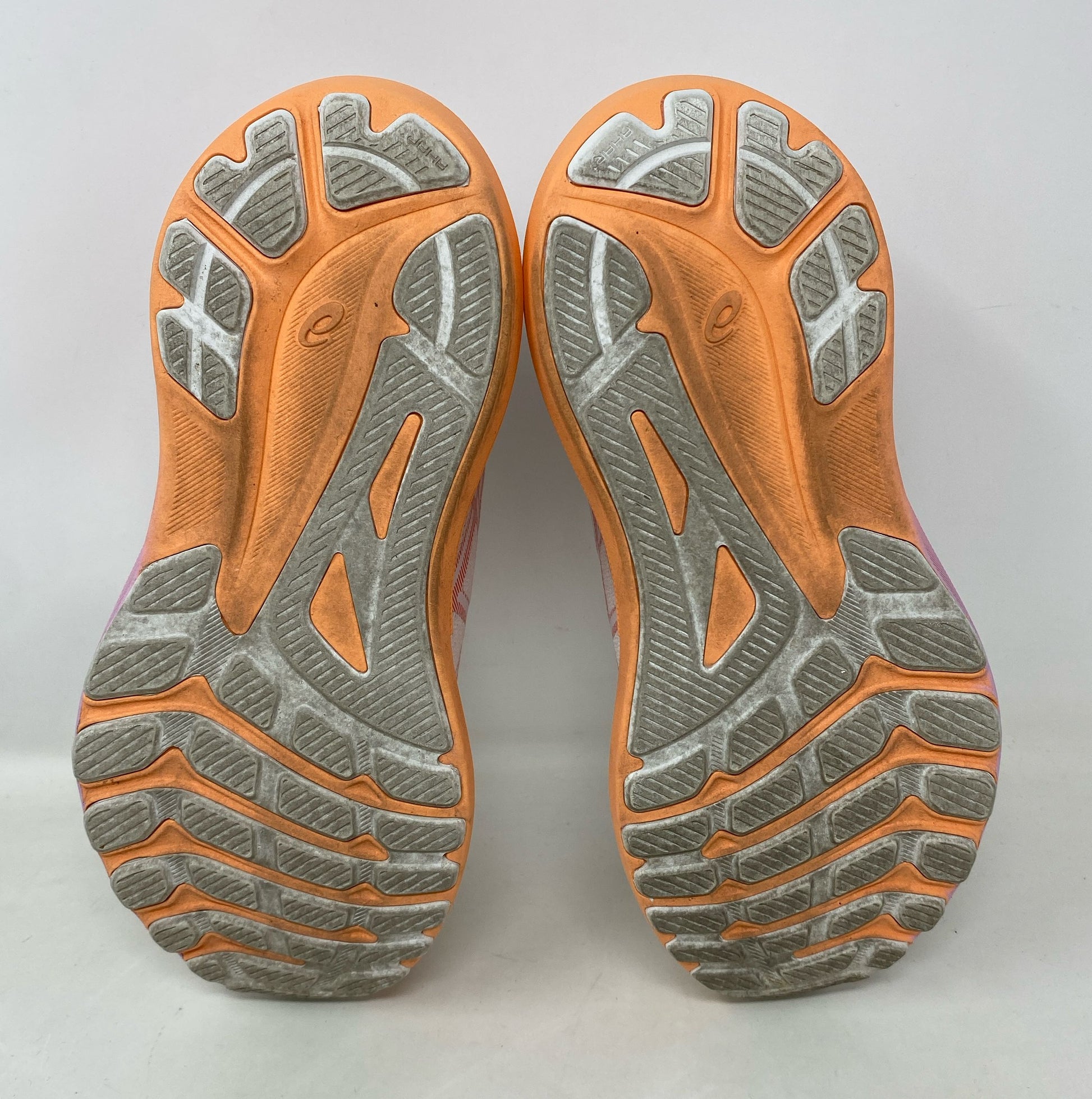 Bottom-LPNO418389661