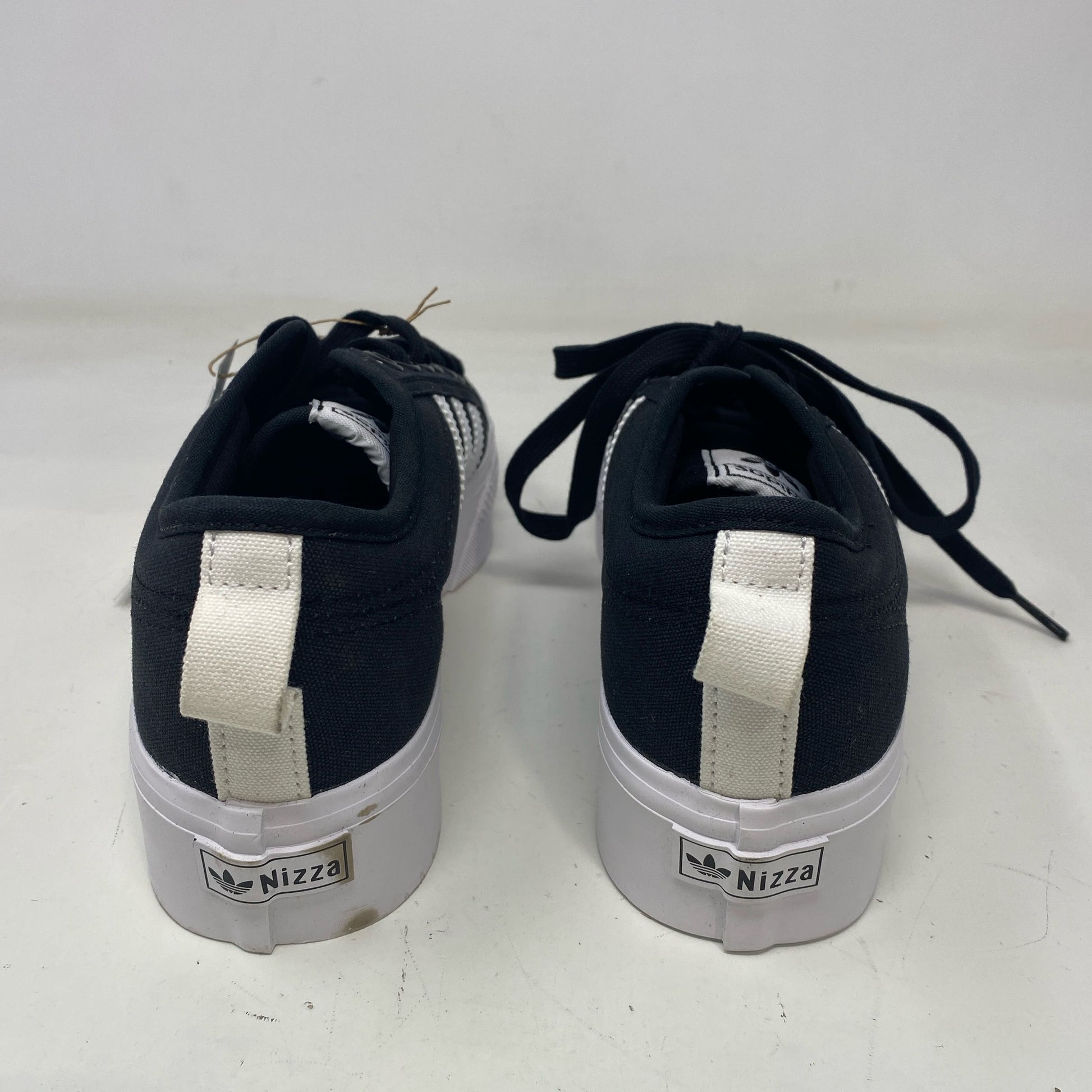Left-UNT841648FYT