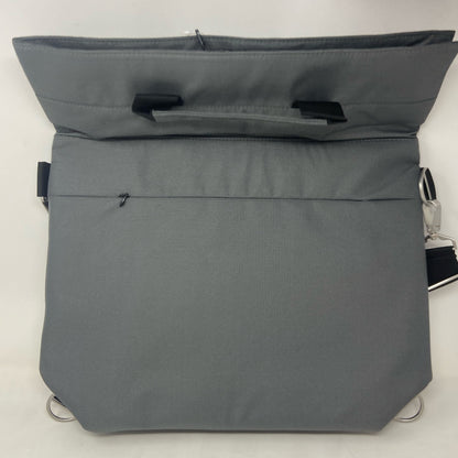 Back-UNT569881VUO