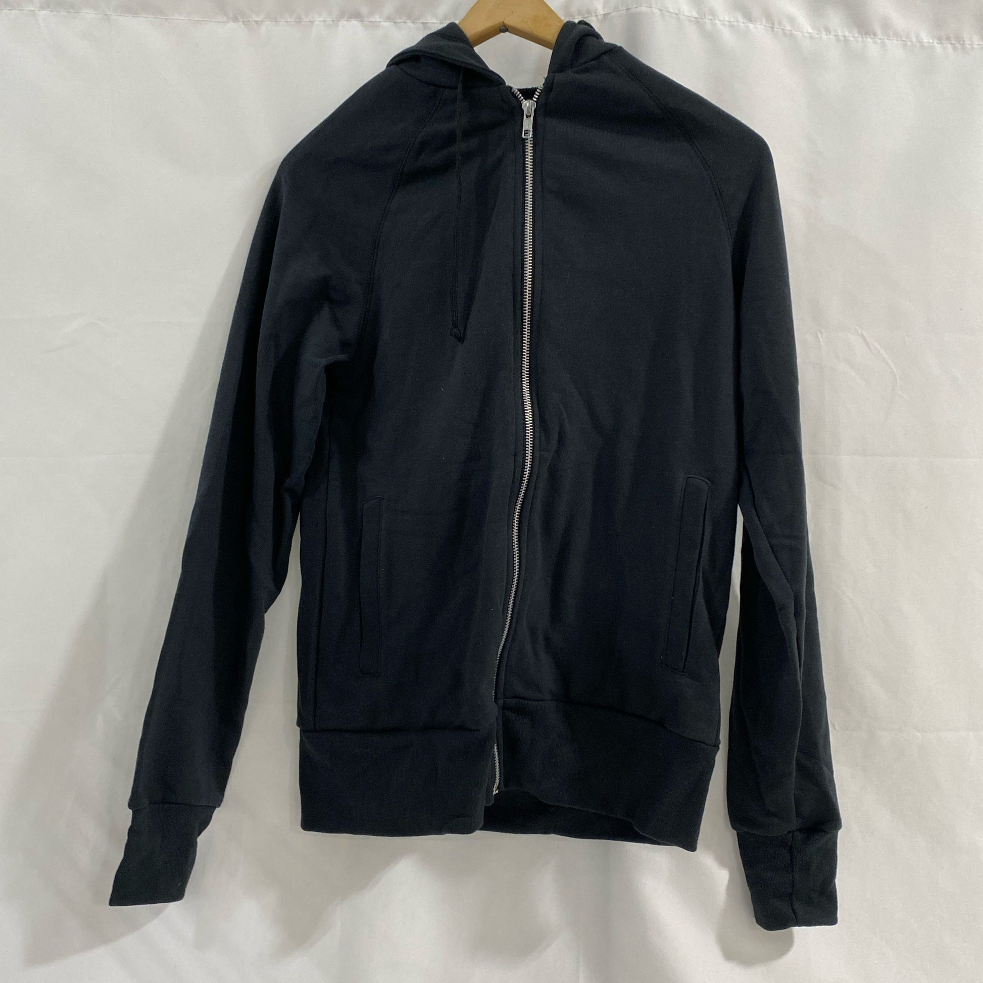 Front-UNT81818346V