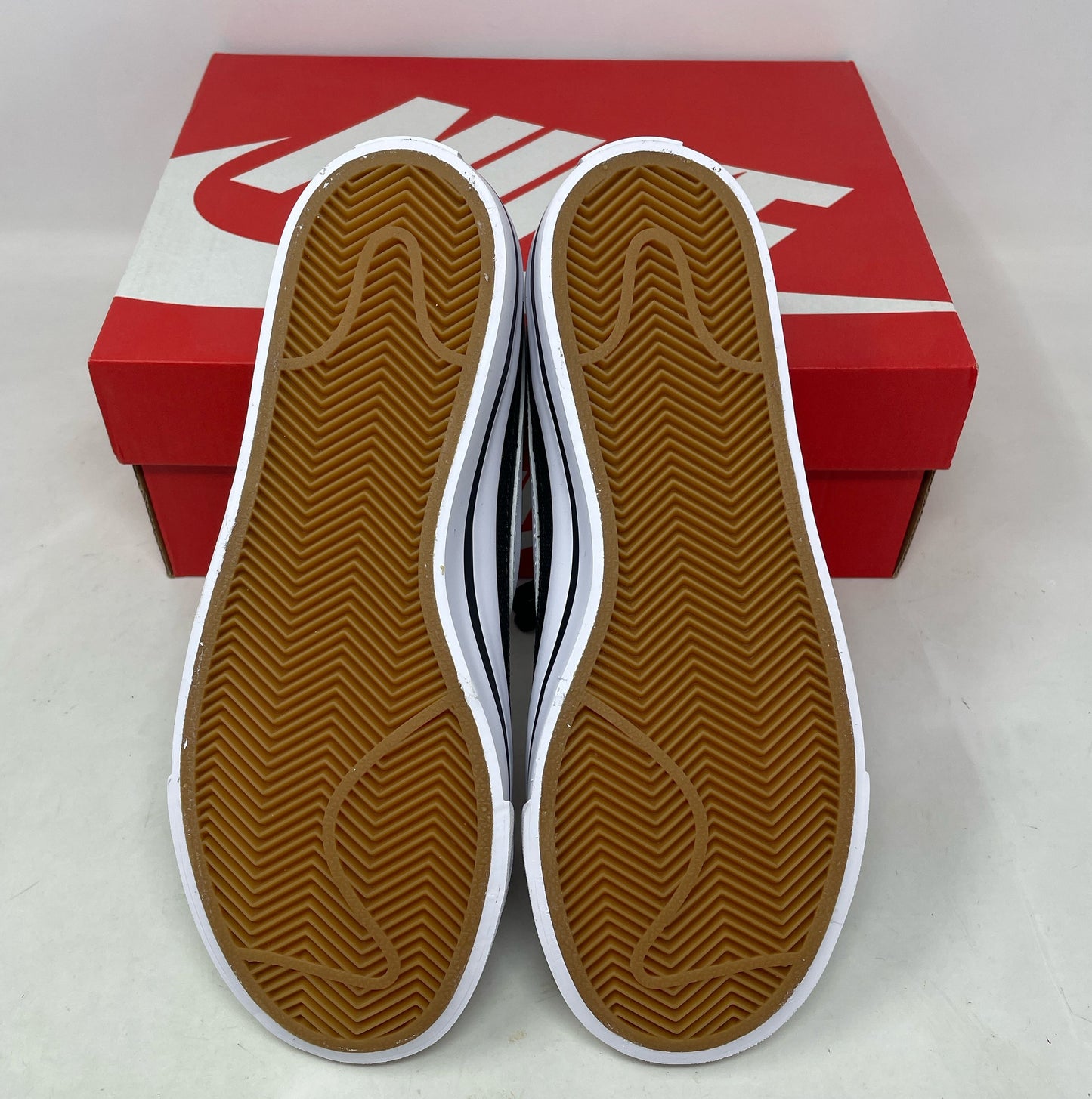 Bottom-UNT018338QTV4