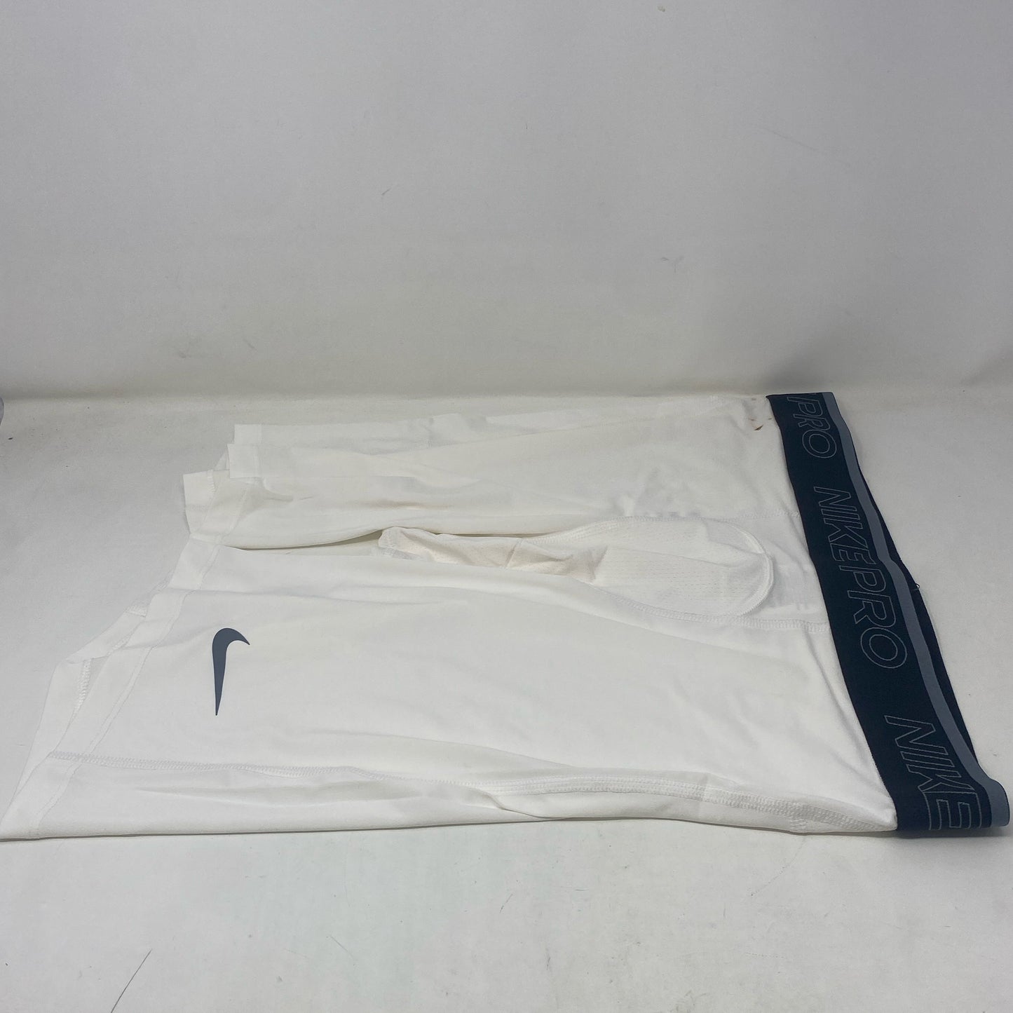 Left-LPNNE6CTTPZQD
