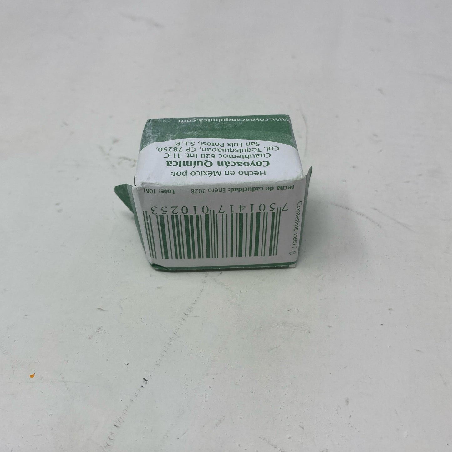 Back-UNT567890QZR