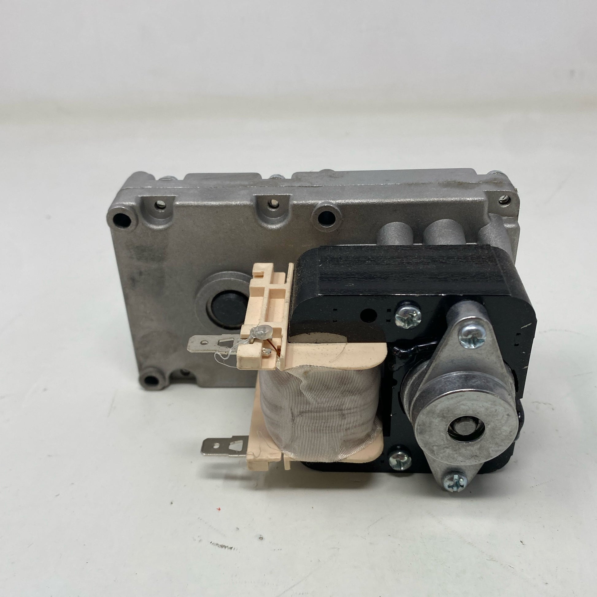 Front-UNT5131142GW