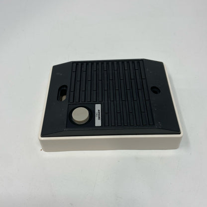 Right-UNT85408099D