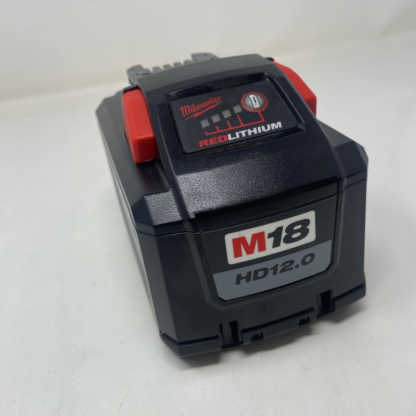 Front-UNT215056ZSX