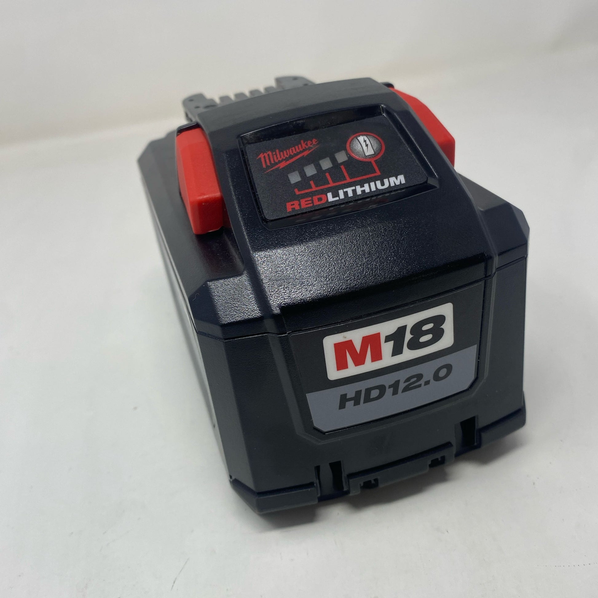 Front-UNT215056ZSX