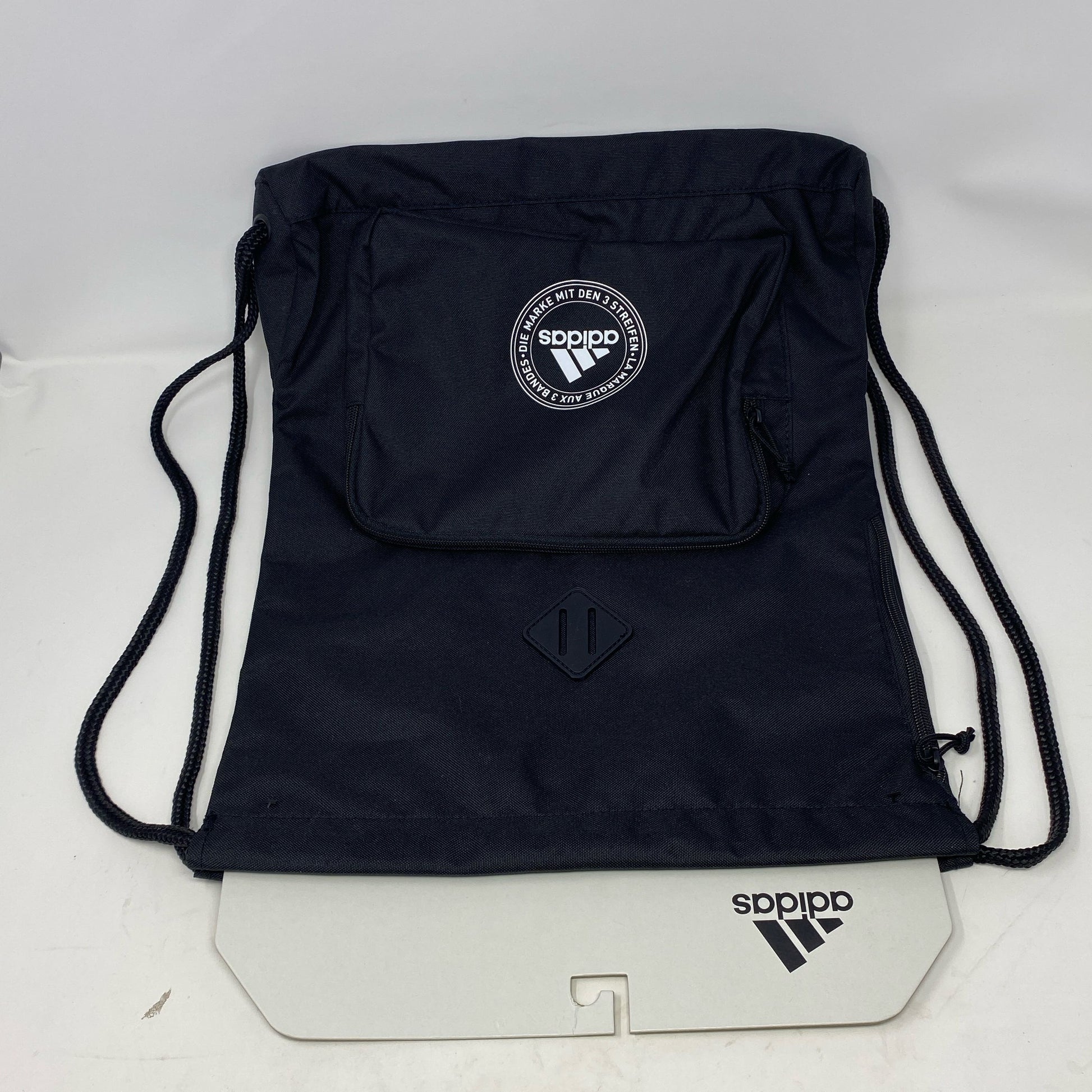 Back-UNT566369WZ7G